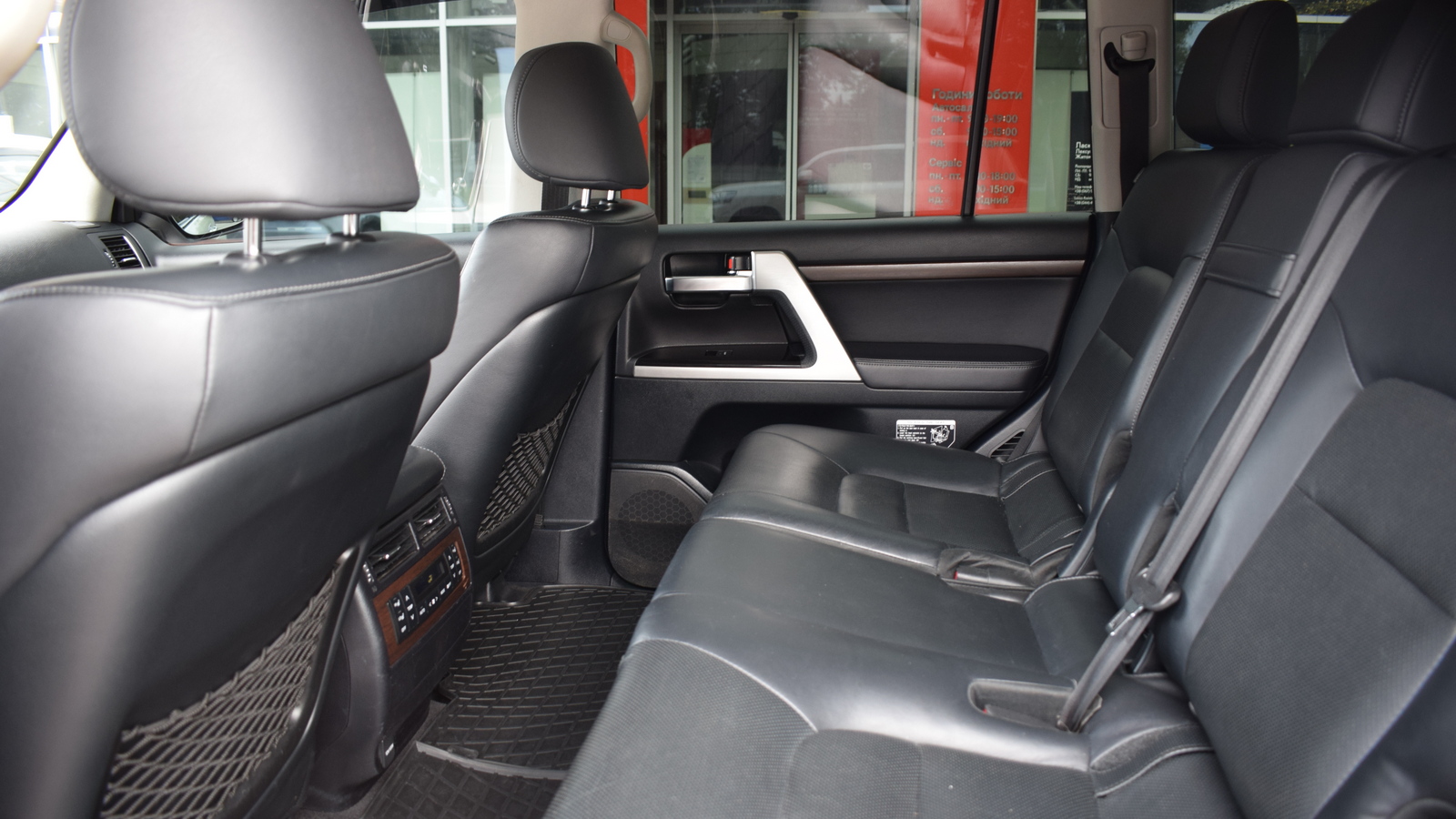 Toyota LAND CRUISER 2019 року, Універсал, Тойота Центр Житомир "Стар - Кар", м.Житомир | Фото № 11 Toyota LAND CRUISER 2019 року з пробігом 178664 км, Універсал, Тойота Центр Житомир "Стар - Кар", м.Житомир - 2128000 ГРН | Фото № 11