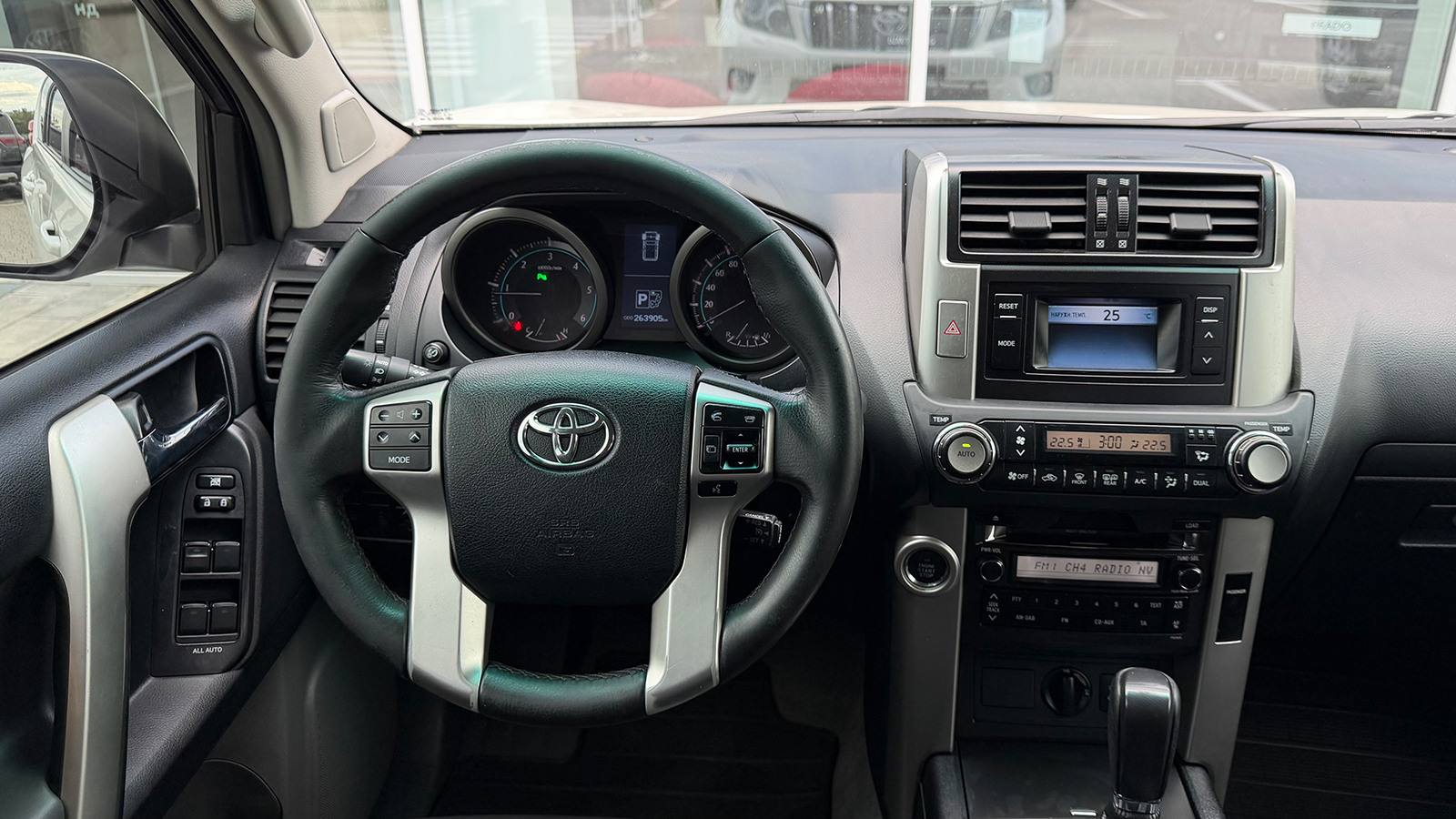 Toyota LAND CRUISER PRADO 2013 року, Універсал, Тойота Центр Рівне "Агат Авто", м.Рівне | Фото № 9 Toyota LAND CRUISER PRADO 2013 року з пробігом 263905 км, Універсал, Тойота Центр Рівне "Агат Авто", м.Рівне - 1054920 ГРН | Фото № 9