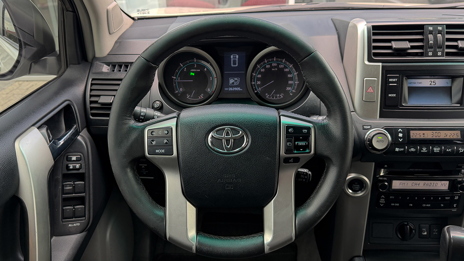 Toyota LAND CRUISER PRADO 2013 року, Універсал, Тойота Центр Рівне "Агат Авто", м.Рівне | Фото № 13 Toyota LAND CRUISER PRADO 2013 року з пробігом 263905 км, Універсал, Тойота Центр Рівне "Агат Авто", м.Рівне - 1054920 ГРН | Фото № 13