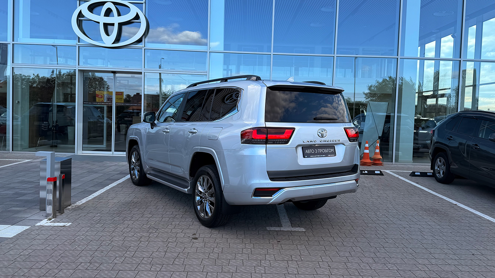 Toyota LAND CRUISER 2023 року з пробігом 71658 км, Універсал, Тойота Центр Рівне "Агат Авто", м.Рівне - 3531300 ГРН | Фото № 2