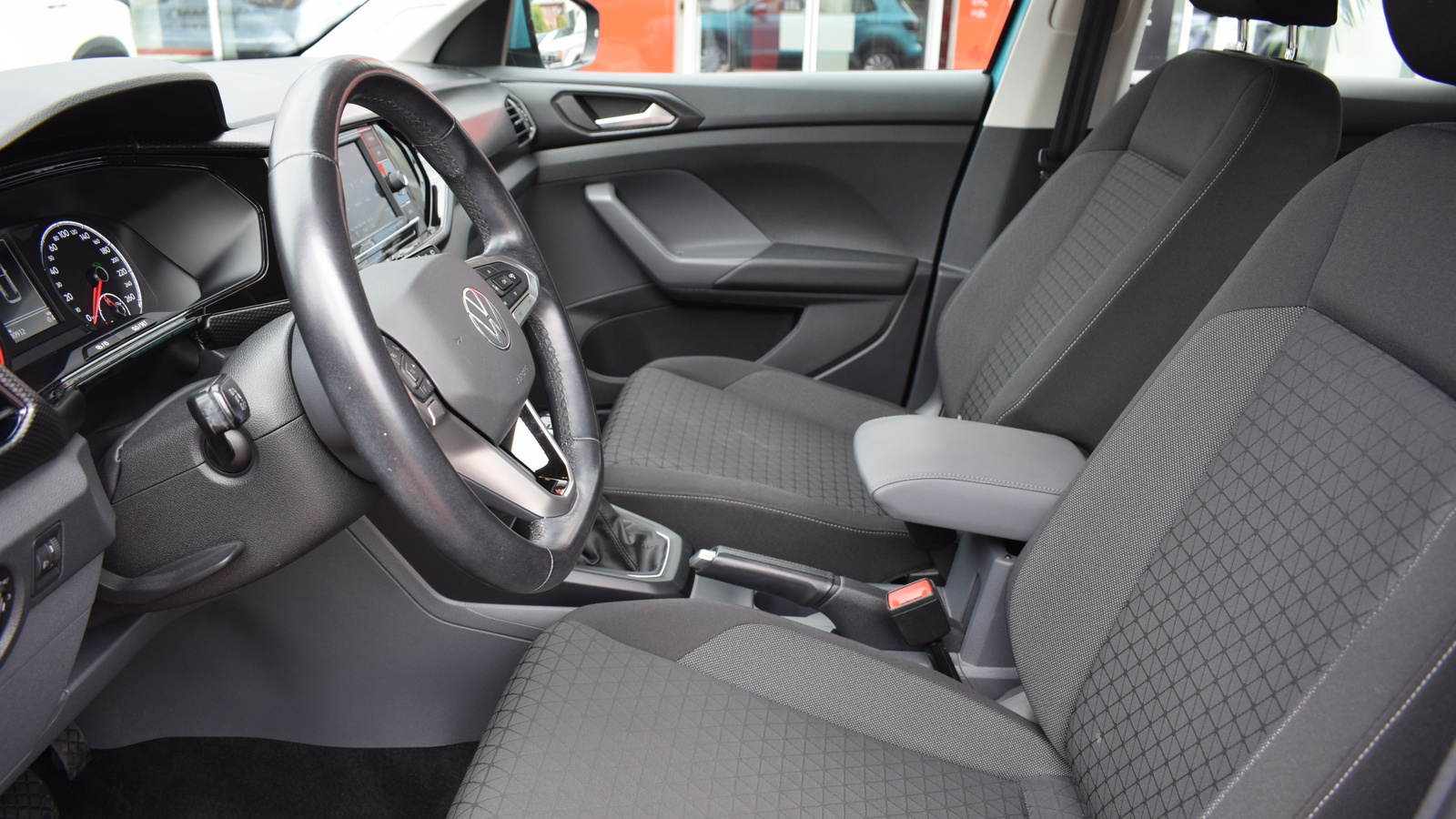 Інші авто VOLKSWAGEN T-Roc 2020 року, Універсал, Тойота Центр Житомир "Стар - Кар", м.Житомир | Фото № 12 Інші авто VOLKSWAGEN T-Roc 2020 року з пробігом 10912 км, Універсал, Тойота Центр Житомир "Стар - Кар", м.Житомир - 801920 ГРН | Фото № 12
