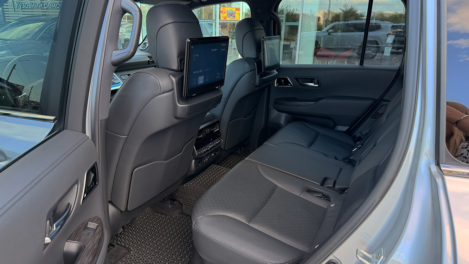 Toyota LAND CRUISER 2023 року з пробігом 71658 км, Універсал, Тойота Центр Рівне "Агат Авто", м.Рівне - 3531300 ГРН | Фото № 11