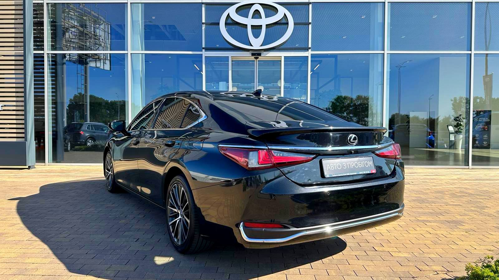 Lexus ES 2024 року, Седан, Тойота Центр Київ "ВІДІ Аеропорт", м.Київ | Фото № 2 Lexus ES 2024 року з пробігом 72332 км, Седан, Тойота Центр Київ "ВІДІ Аеропорт", м.Київ - 1900000 ГРН | Фото № 2