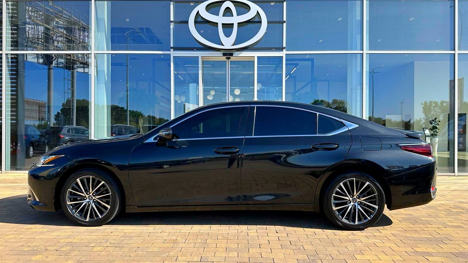 Lexus ES 2024 року, Седан, Тойота Центр Київ "ВІДІ Аеропорт", м.Київ | Фото № 3 Lexus ES 2024 року з пробігом 72332 км, Седан, Тойота Центр Київ "ВІДІ Аеропорт", м.Київ - 1900000 ГРН | Фото № 3