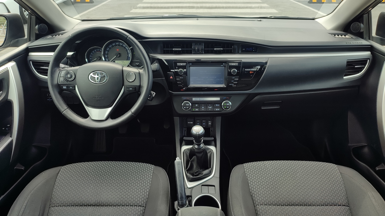 Toyota COROLLA 2014 року, Седан, Тойота Центр Київ "ВіДі Автострада", м.Київ | Фото № 8 Toyota COROLLA 2014 року з пробігом 145452 км, Седан, Тойота Центр Київ "ВіДі Автострада", м.Київ - 487000 ГРН | Фото № 8