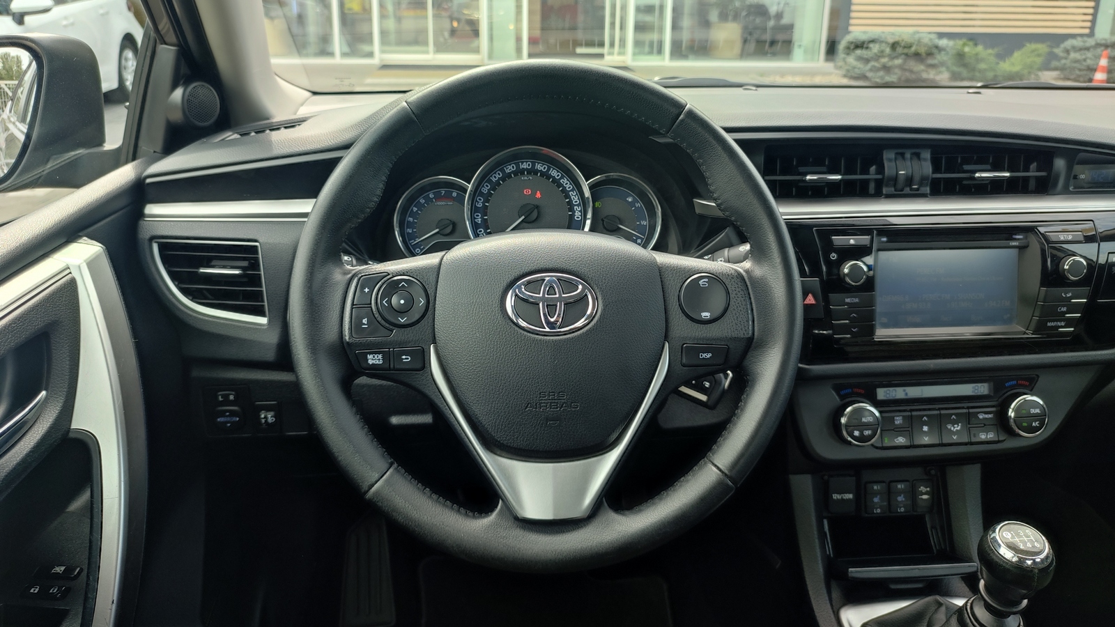 Toyota COROLLA 2014 року, Седан, Тойота Центр Київ "ВіДі Автострада", м.Київ | Фото № 9 Toyota COROLLA 2014 року з пробігом 145452 км, Седан, Тойота Центр Київ "ВіДі Автострада", м.Київ - 487000 ГРН | Фото № 9
