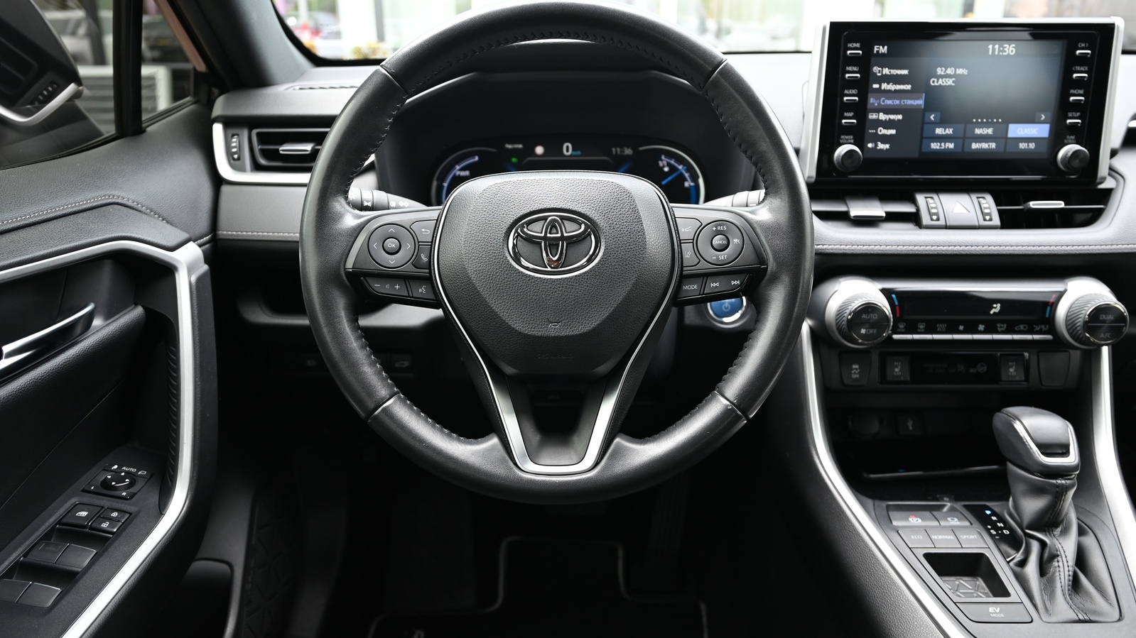 Toyota RAV4 2021 року, Універсал, Тойота Центр Київ "Сіті Плаза", м.Київ | Фото № 9 Toyota RAV4 2021 року з пробігом 92000 км, Універсал, Тойота Центр Київ "Сіті Плаза", м.Київ - 1514688 ГРН | Фото № 9