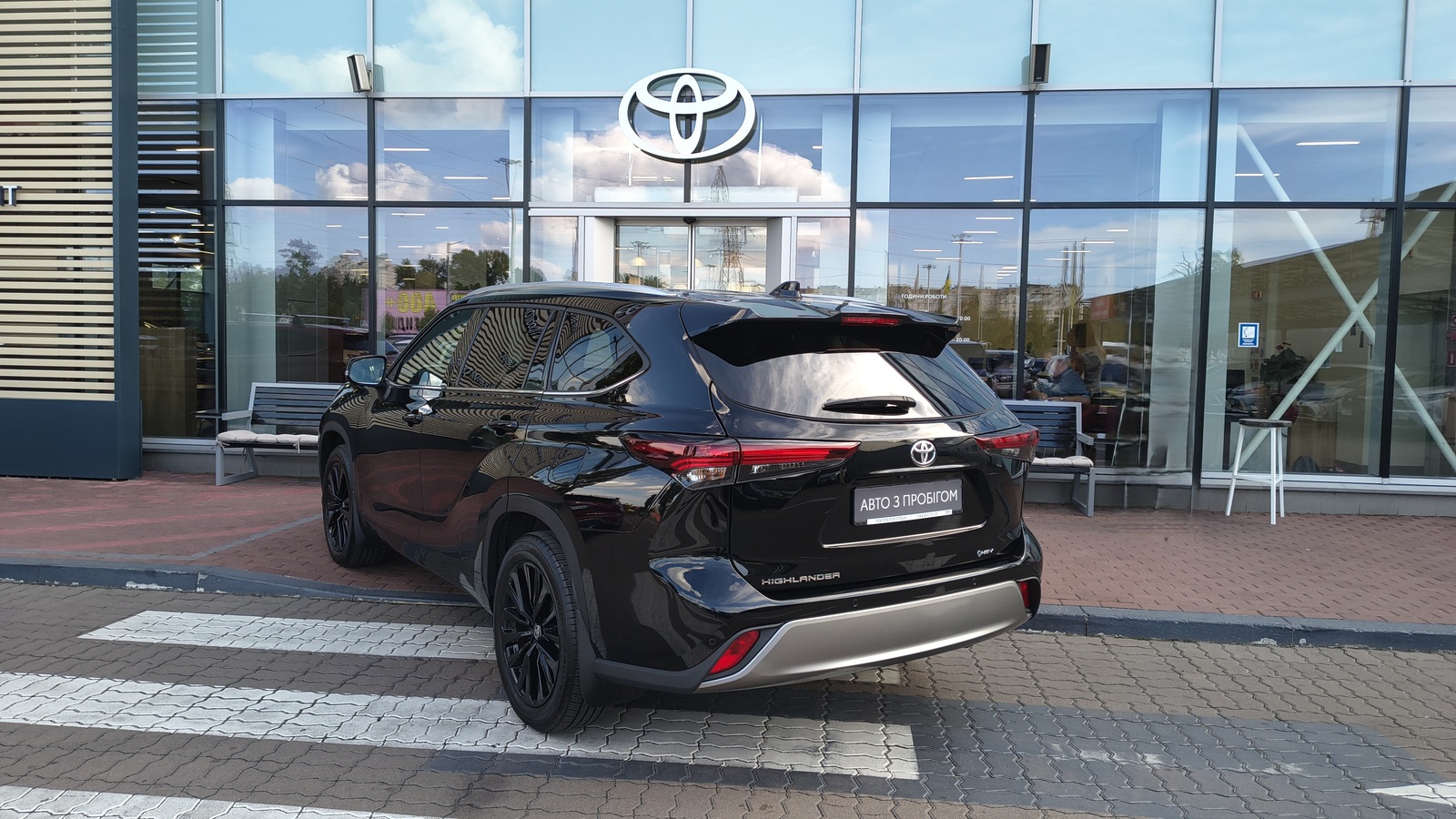 Toyota HIGHLANDER 2025 року, Універсал, Тойота Центр Київ "Сіті Плаза", м.Київ | Фото № 2 Toyota HIGHLANDER 2025 року з пробігом 17360 км, Універсал, Тойота Центр Київ "Сіті Плаза", м.Київ - 2998250 ГРН | Фото № 2