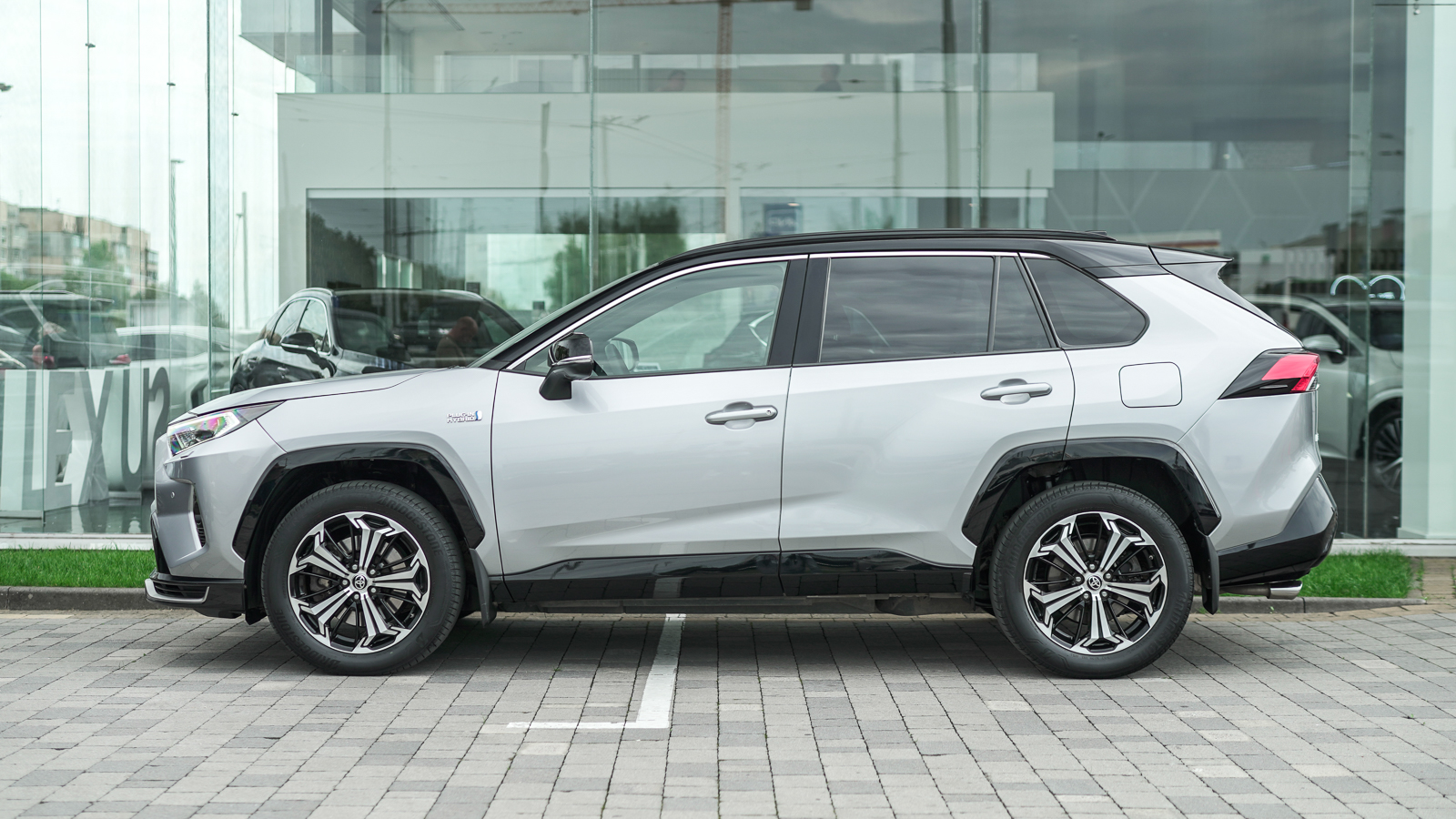 Toyota RAV4 Plug-In 2021 року, Універсал, Лексус Львів, м.Львів | Фото № 3 Toyota RAV4 Plug-In 2021 року з пробігом 108483 км, Універсал, Лексус Львів, м.Львів - 2119700 ГРН | Фото № 3