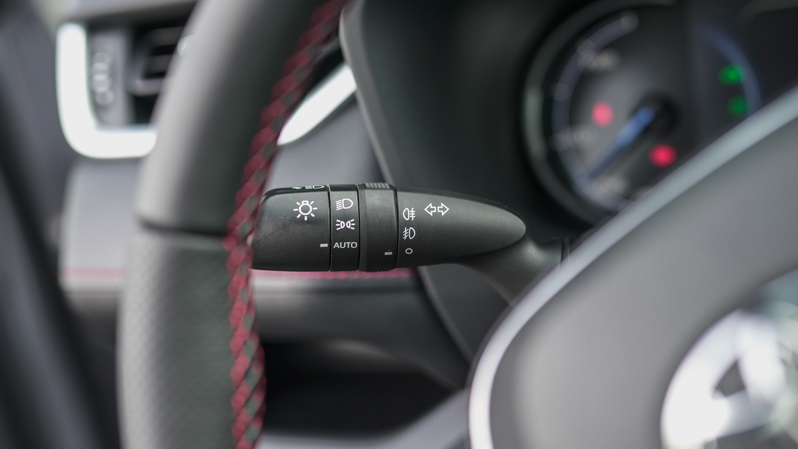 Toyota RAV4 Plug-In 2021 року, Універсал, Лексус Львів, м.Львів | Фото № 27 Toyota RAV4 Plug-In 2021 року з пробігом 108483 км, Універсал, Лексус Львів, м.Львів - 2119700 ГРН | Фото № 27