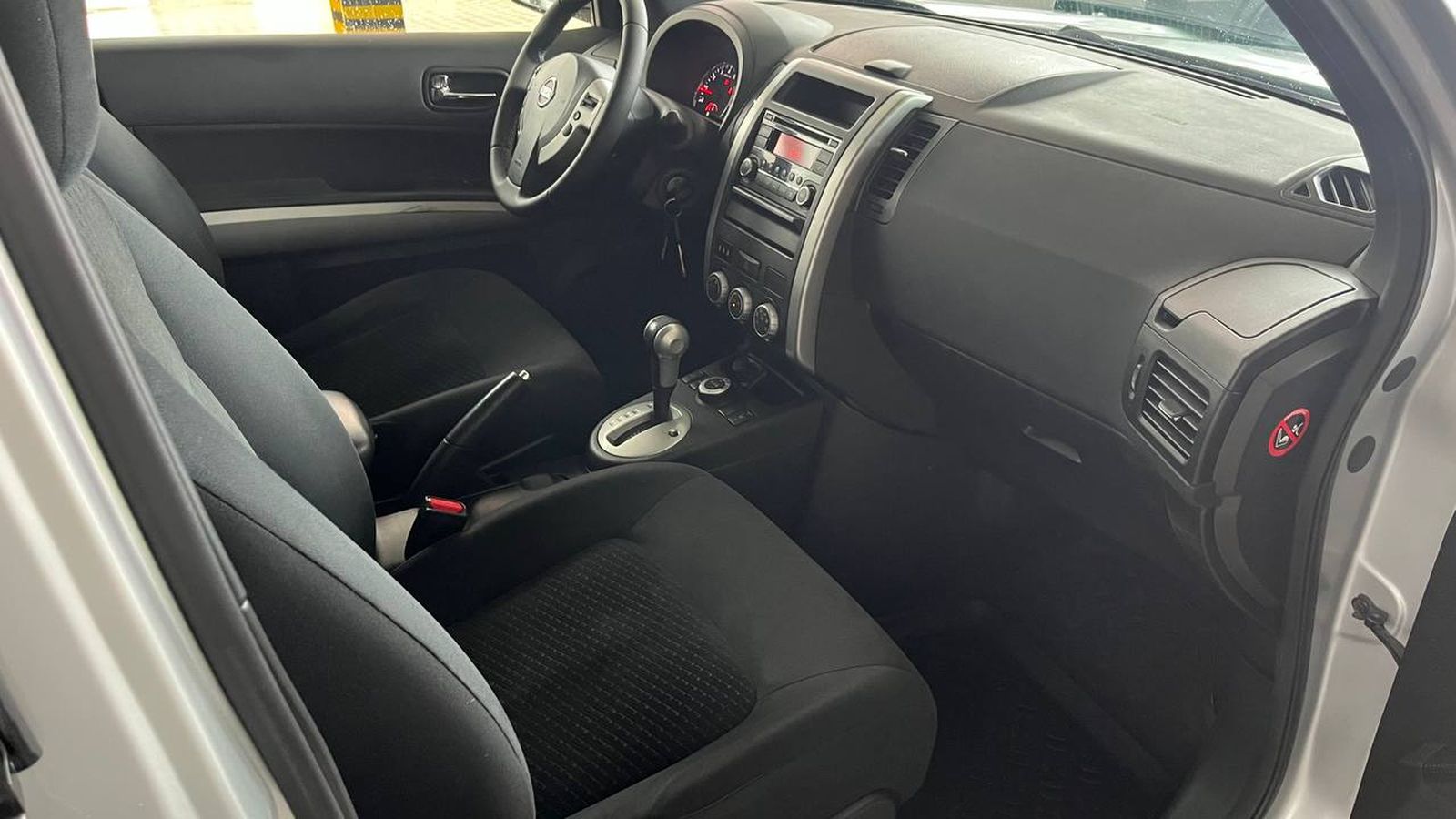 Інші авто NISSAN X-TRAIL 2012 року, Універсал, Тойота Центр Хмельницький "Гранд Мотор", м.Хмельницький | Фото № 6 Інші авто NISSAN X-TRAIL 2012 року з пробігом 116343 км, Універсал, Тойота Центр Хмельницький "Гранд Мотор", м.Хмельницький - 550000 ГРН | Фото № 6