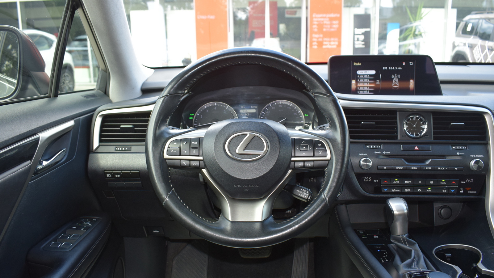 Lexus RX 2019 року, Універсал, Тойота Центр Житомир "Стар - Кар", м.Житомир | Фото № 13 Lexus RX 2019 року з пробігом 77200 км, Універсал, Тойота Центр Житомир "Стар - Кар", м.Житомир - 1518720 ГРН | Фото № 13