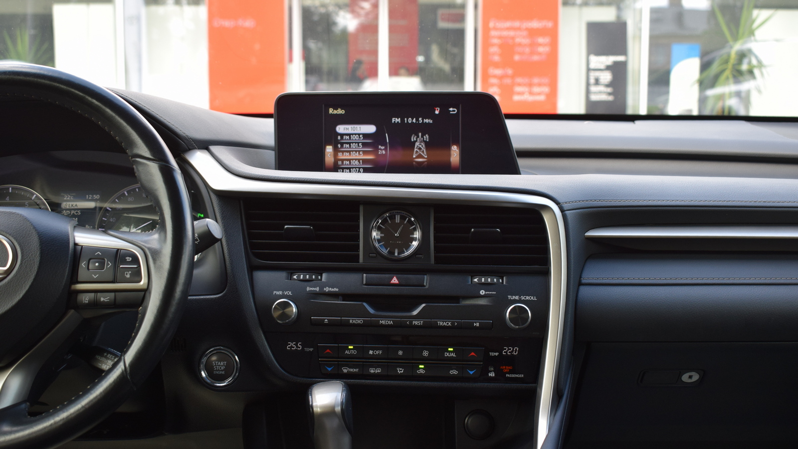Lexus RX 2019 року, Універсал, Тойота Центр Житомир "Стар - Кар", м.Житомир | Фото № 15 Lexus RX 2019 року з пробігом 77200 км, Універсал, Тойота Центр Житомир "Стар - Кар", м.Житомир - 1518720 ГРН | Фото № 15