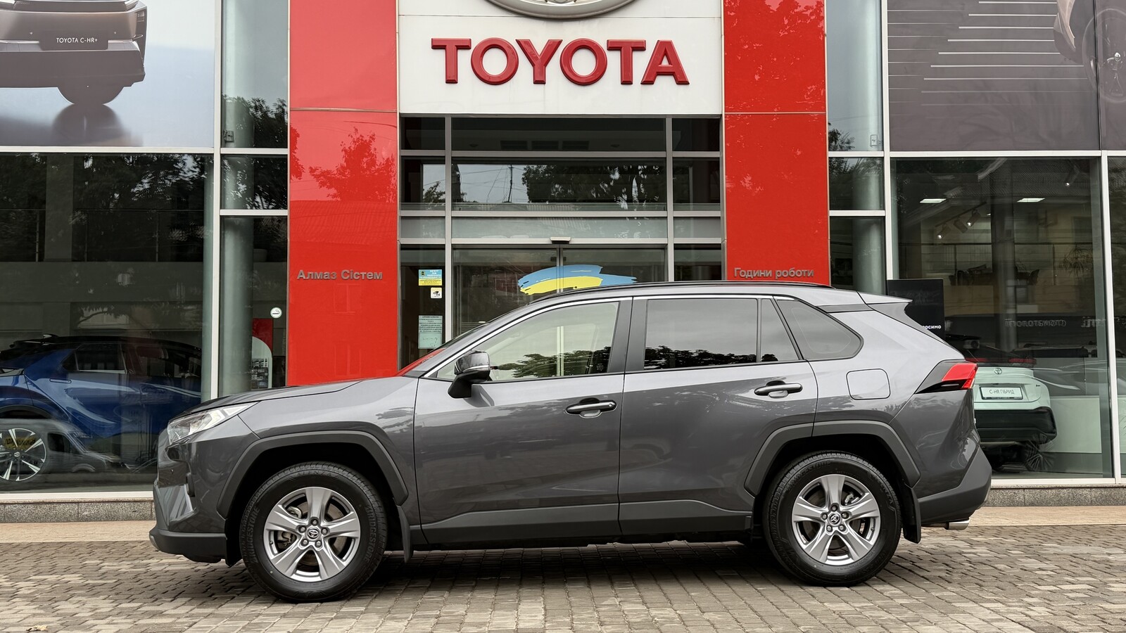 Toyota RAV4 2024 року, Універсал, Тойота Центр Кривий Ріг "Алмаз Сістем", м.Кривий Ріг | Фото № 3 Toyota RAV4 2024 року з пробігом 37853 км, Універсал, Тойота Центр Кривий Ріг "Алмаз Сістем", м.Кривий Ріг - 1570000 ГРН | Фото № 3