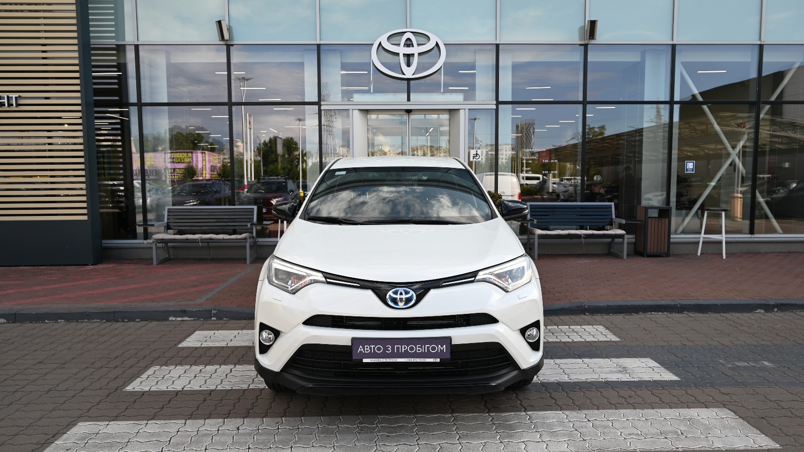 Toyota RAV4 2018 року, Універсал, Тойота Центр Київ "Сіті Плаза", м.Київ | Фото № 5 Toyota RAV4 2018 року з пробігом 115179 км, Універсал, Тойота Центр Київ "Сіті Плаза", м.Київ - 1024373 ГРН | Фото № 5