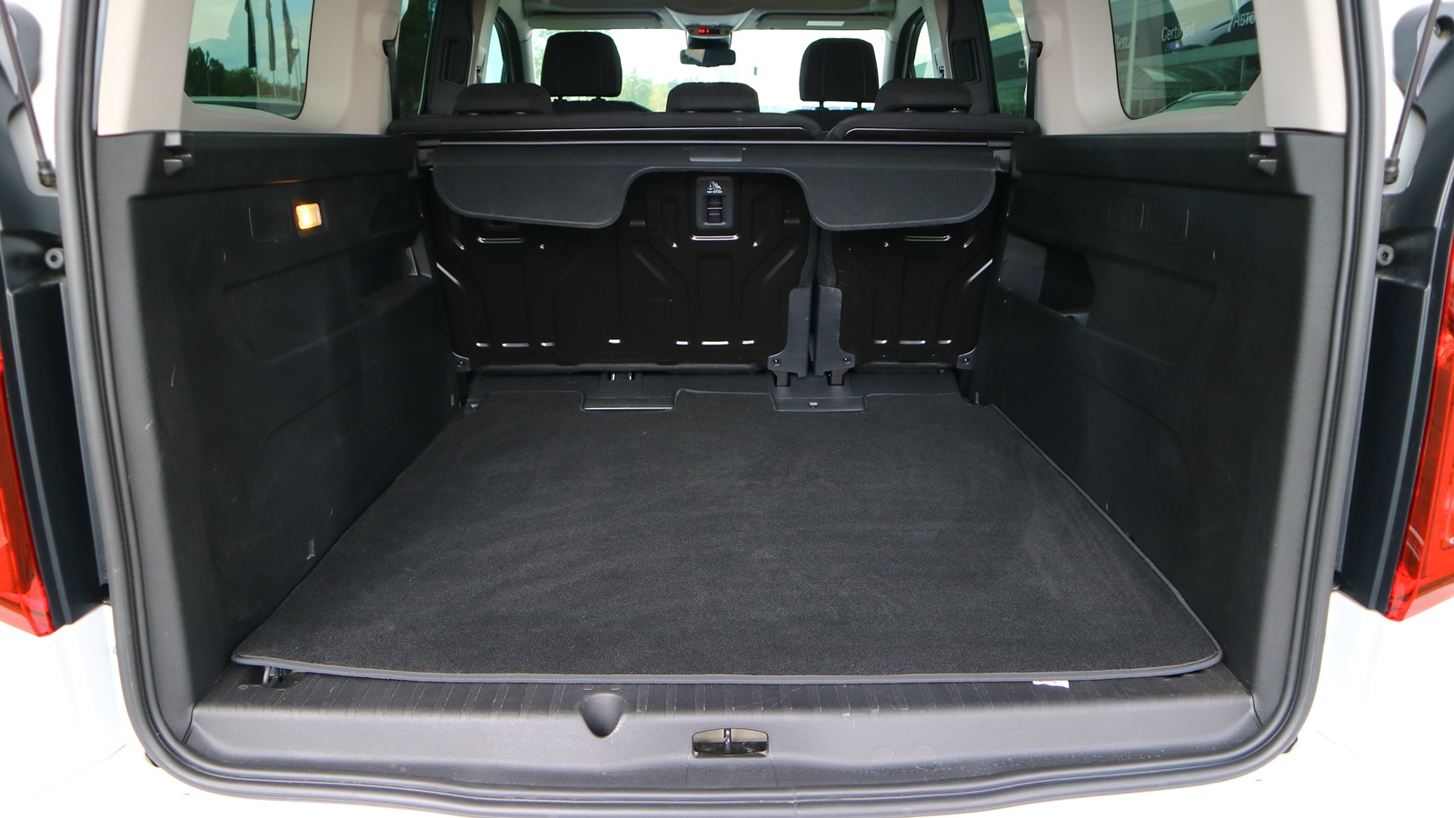 Toyota PROACE CITY VERSO 2025 року, Універсал, Тойота Центр Київ "Автосаміт Укравто Столичне", м.Київ | Фото № 10 Toyota PROACE CITY VERSO 2025 року з пробігом 4446 км, Універсал, Тойота Центр Київ "Автосаміт Укравто Столичне", м.Київ - 1480000 ГРН | Фото № 10