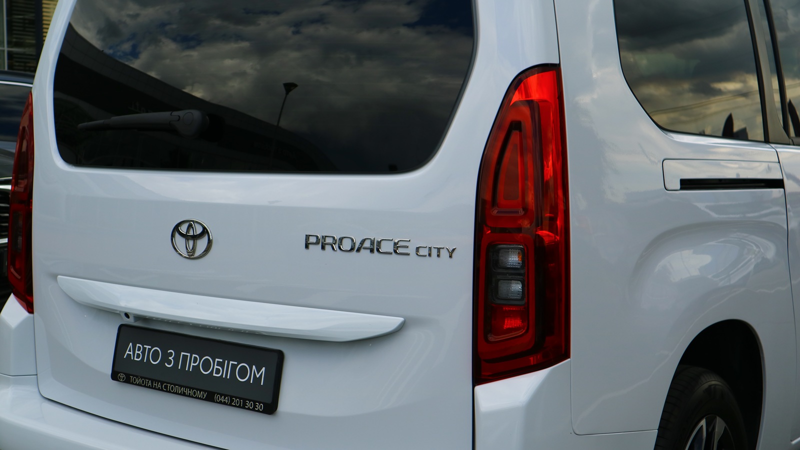 Toyota PROACE CITY VERSO 2025 року, Універсал, Тойота Центр Київ "Автосаміт Укравто Столичне", м.Київ | Фото № 27 Toyota PROACE CITY VERSO 2025 року з пробігом 4446 км, Універсал, Тойота Центр Київ "Автосаміт Укравто Столичне", м.Київ - 1480000 ГРН | Фото № 27