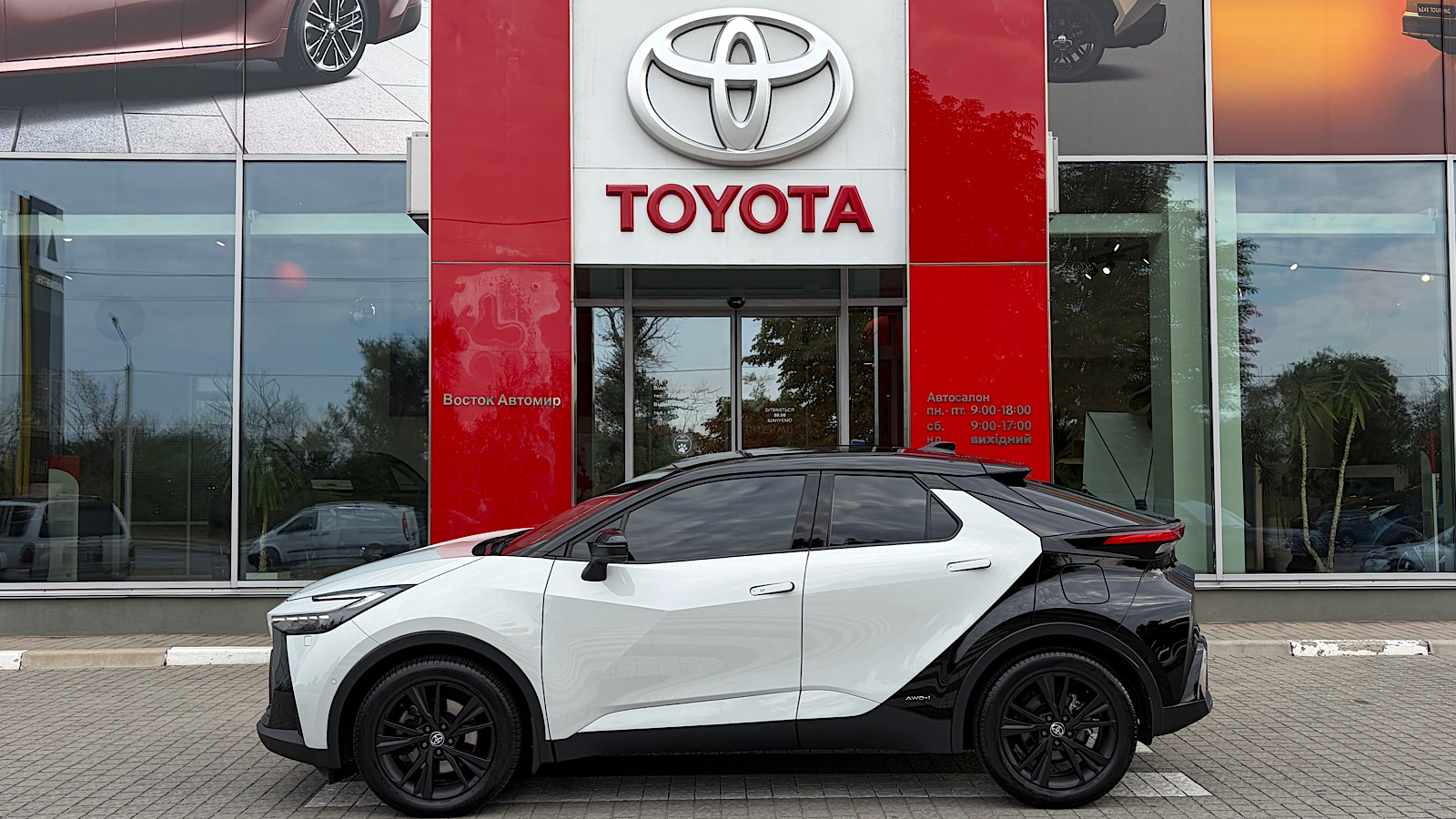 Toyota C-HR 2025 року, Хетчбек, Тойота Центр Запоріжжя "Восток Автомир", м.Запоріжжя | Фото № 3 Toyota C-HR 2025 року з пробігом 15634 км, Хетчбек, Тойота Центр Запоріжжя "Восток Автомир", м.Запоріжжя - 1915400 ГРН | Фото № 3