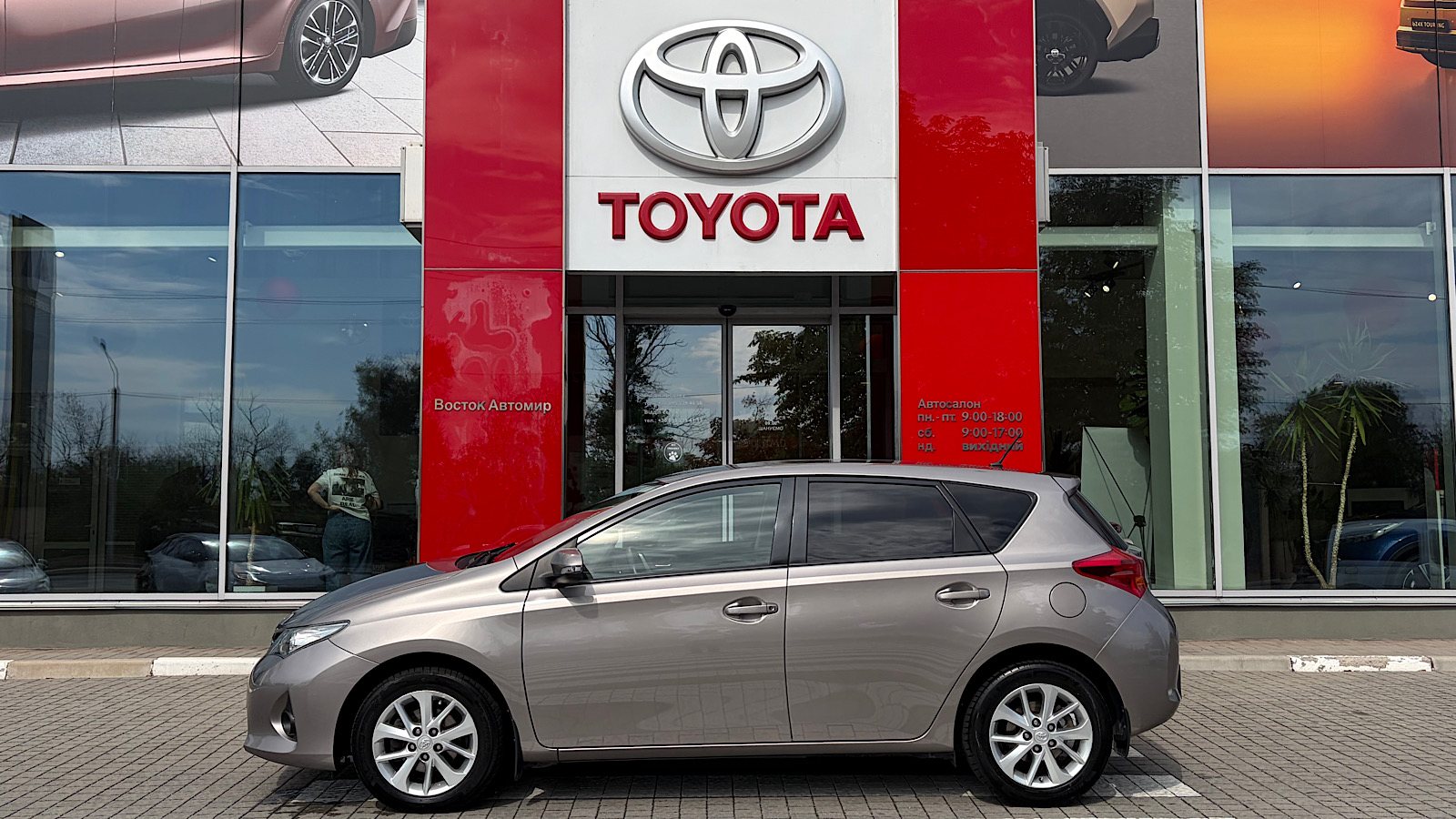 Toyota AURIS 2012 року, Хетчбек, Тойота Центр Запоріжжя "Восток Автомир", м.Запоріжжя | Фото № 3 Toyota AURIS 2012 року з пробігом 121362 км, Хетчбек, Тойота Центр Запоріжжя "Восток Автомир", м.Запоріжжя - 560000 ГРН | Фото № 3
