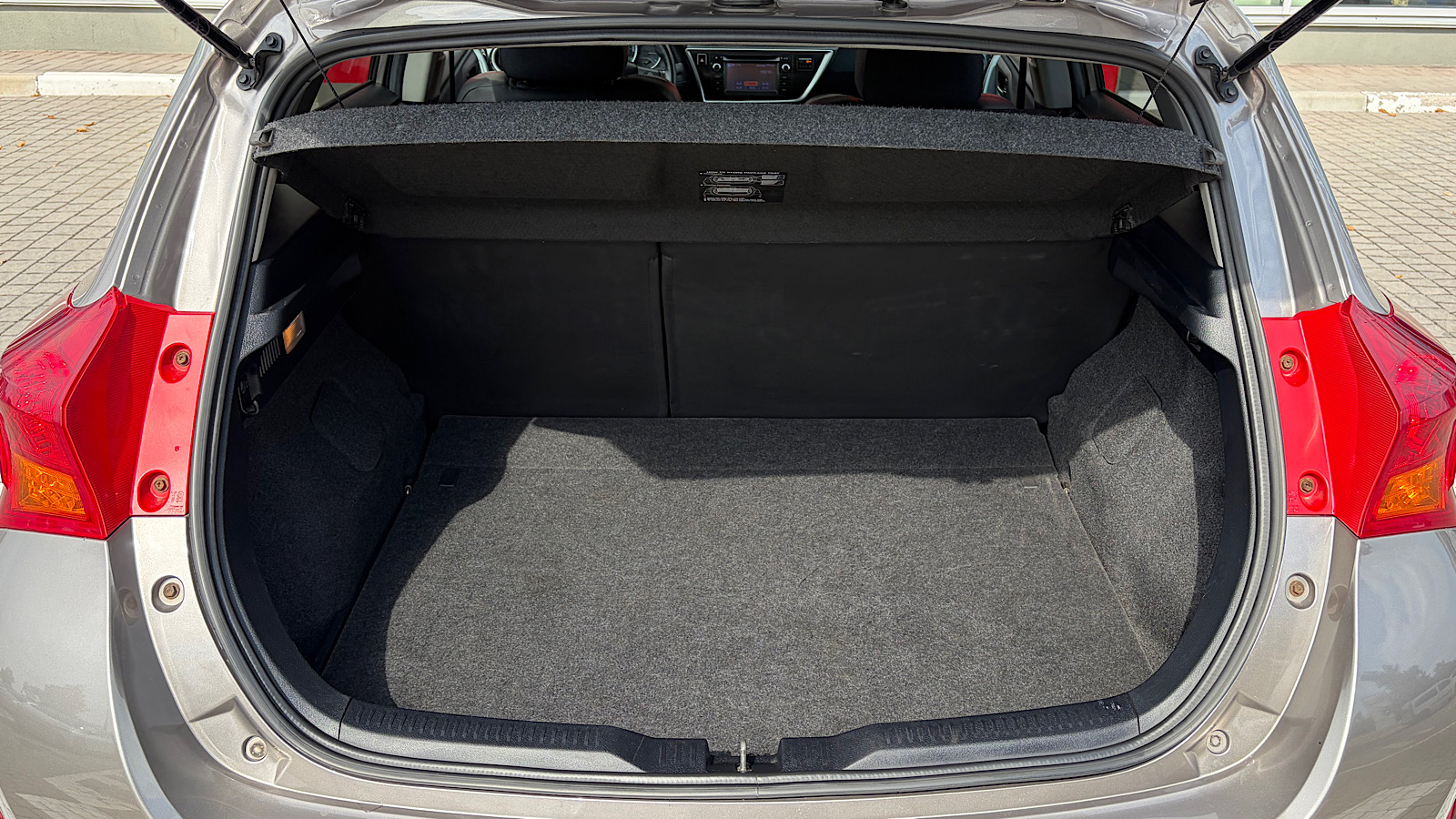 Toyota AURIS 2012 року, Хетчбек, Тойота Центр Запоріжжя "Восток Автомир", м.Запоріжжя | Фото № 10 Toyota AURIS 2012 року з пробігом 121362 км, Хетчбек, Тойота Центр Запоріжжя "Восток Автомир", м.Запоріжжя - 560000 ГРН | Фото № 10
