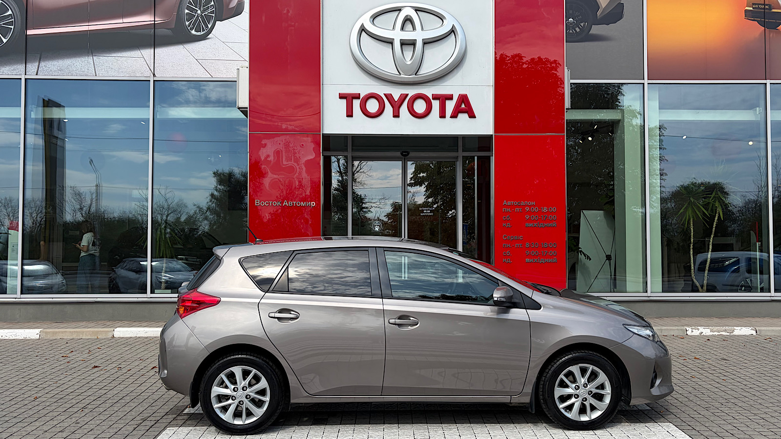 Toyota AURIS 2012 року, Хетчбек, Тойота Центр Запоріжжя "Восток Автомир", м.Запоріжжя | Фото № 16 Toyota AURIS 2012 року з пробігом 121362 км, Хетчбек, Тойота Центр Запоріжжя "Восток Автомир", м.Запоріжжя - 560000 ГРН | Фото № 16