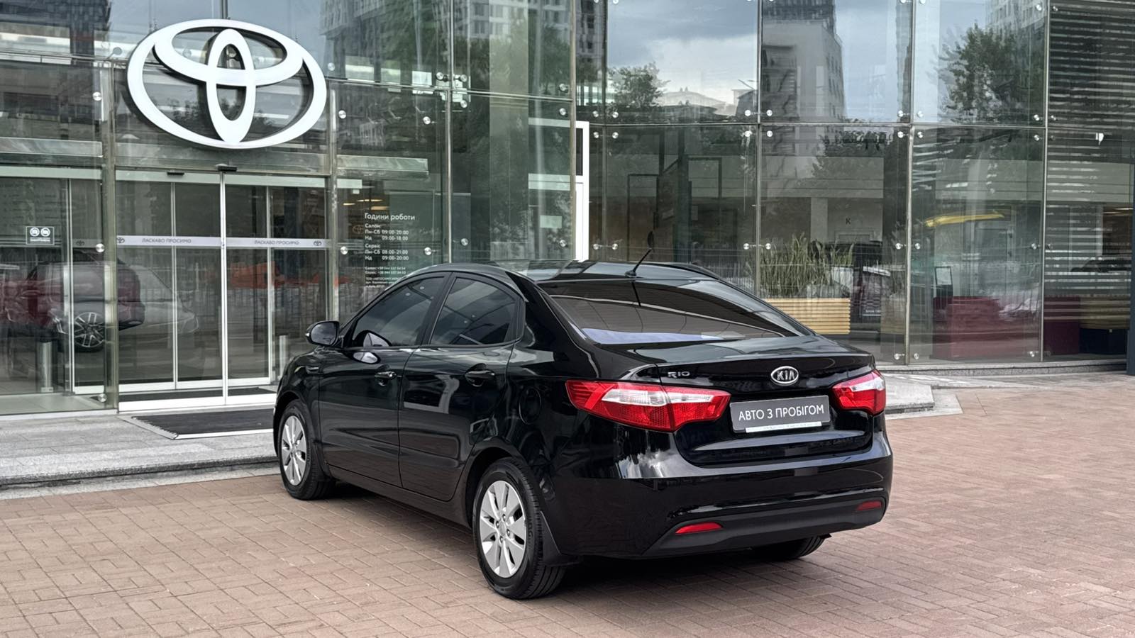 Інші авто KIA RIO 2012 року, Седан, Тойота Центр Київ "Автосаміт Укравто", м.Київ | Фото № 2 Інші авто KIA RIO 2012 року з пробігом 166402 км, Седан, Тойота Центр Київ "Автосаміт Укравто", м.Київ - 350000 ГРН | Фото № 2