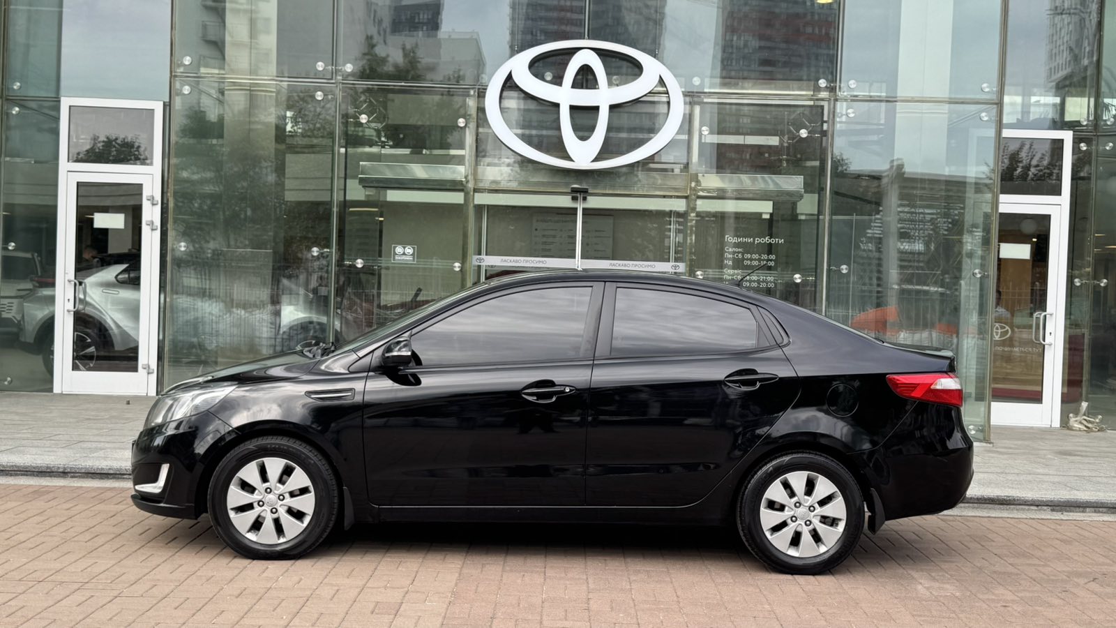 Інші авто KIA RIO 2012 року, Седан, Тойота Центр Київ "Автосаміт Укравто", м.Київ | Фото № 3 Інші авто KIA RIO 2012 року з пробігом 166402 км, Седан, Тойота Центр Київ "Автосаміт Укравто", м.Київ - 350000 ГРН | Фото № 3