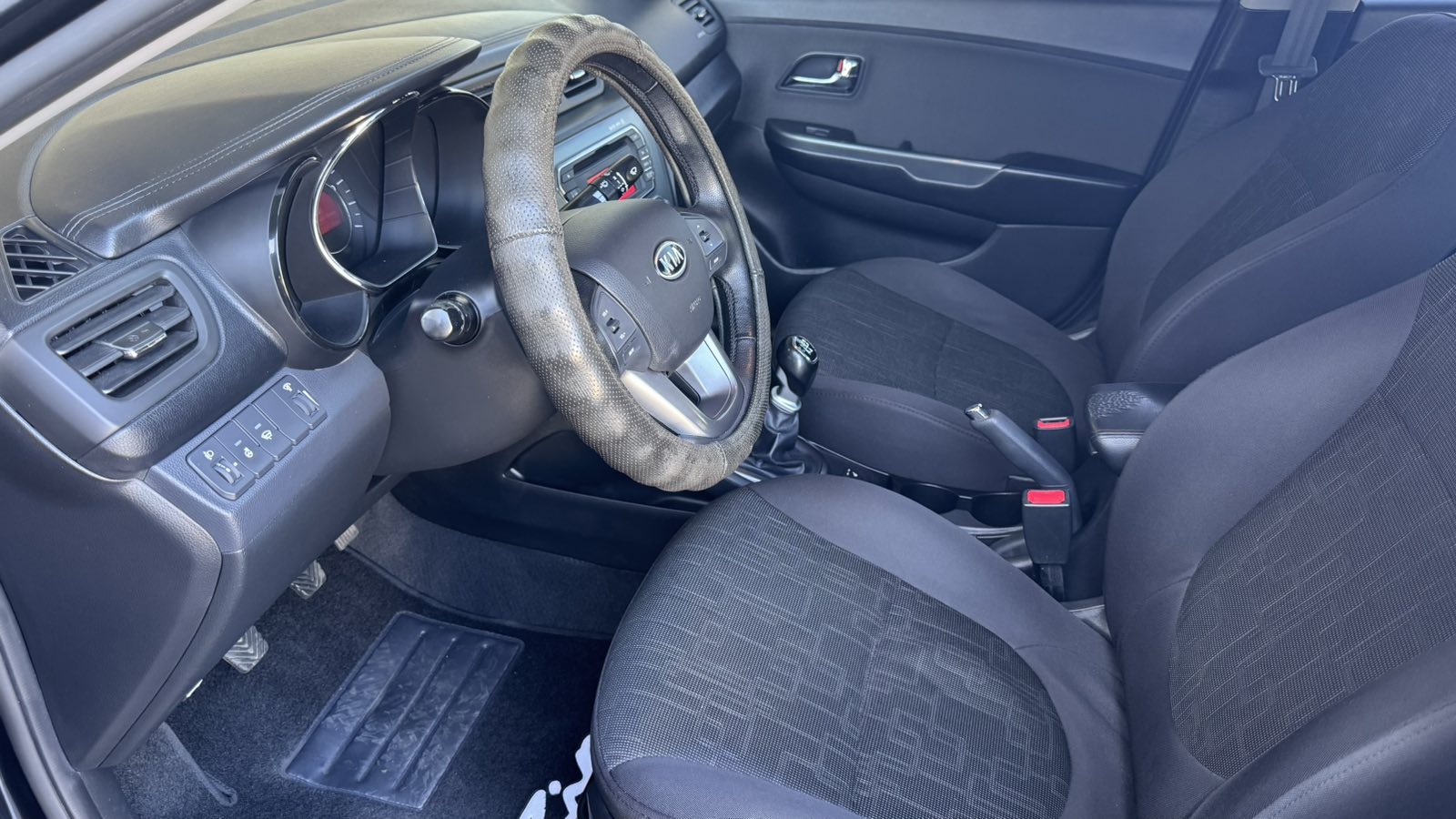 Інші авто KIA RIO 2012 року, Седан, Тойота Центр Київ "Автосаміт Укравто", м.Київ | Фото № 12 Інші авто KIA RIO 2012 року з пробігом 166402 км, Седан, Тойота Центр Київ "Автосаміт Укравто", м.Київ - 350000 ГРН | Фото № 12