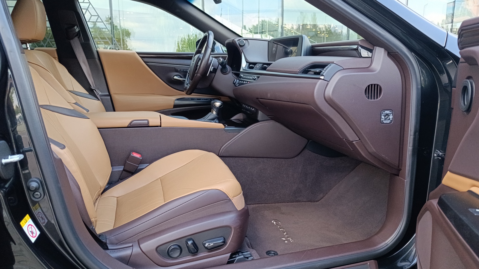 Lexus ES 2019 року, Седан, Лексус Київ Захід, м.Київ | Фото № 6 Lexus ES 2019 року з пробігом 85000 км, Седан, Лексус Київ Захід, м.Київ - 1650000 ГРН | Фото № 6