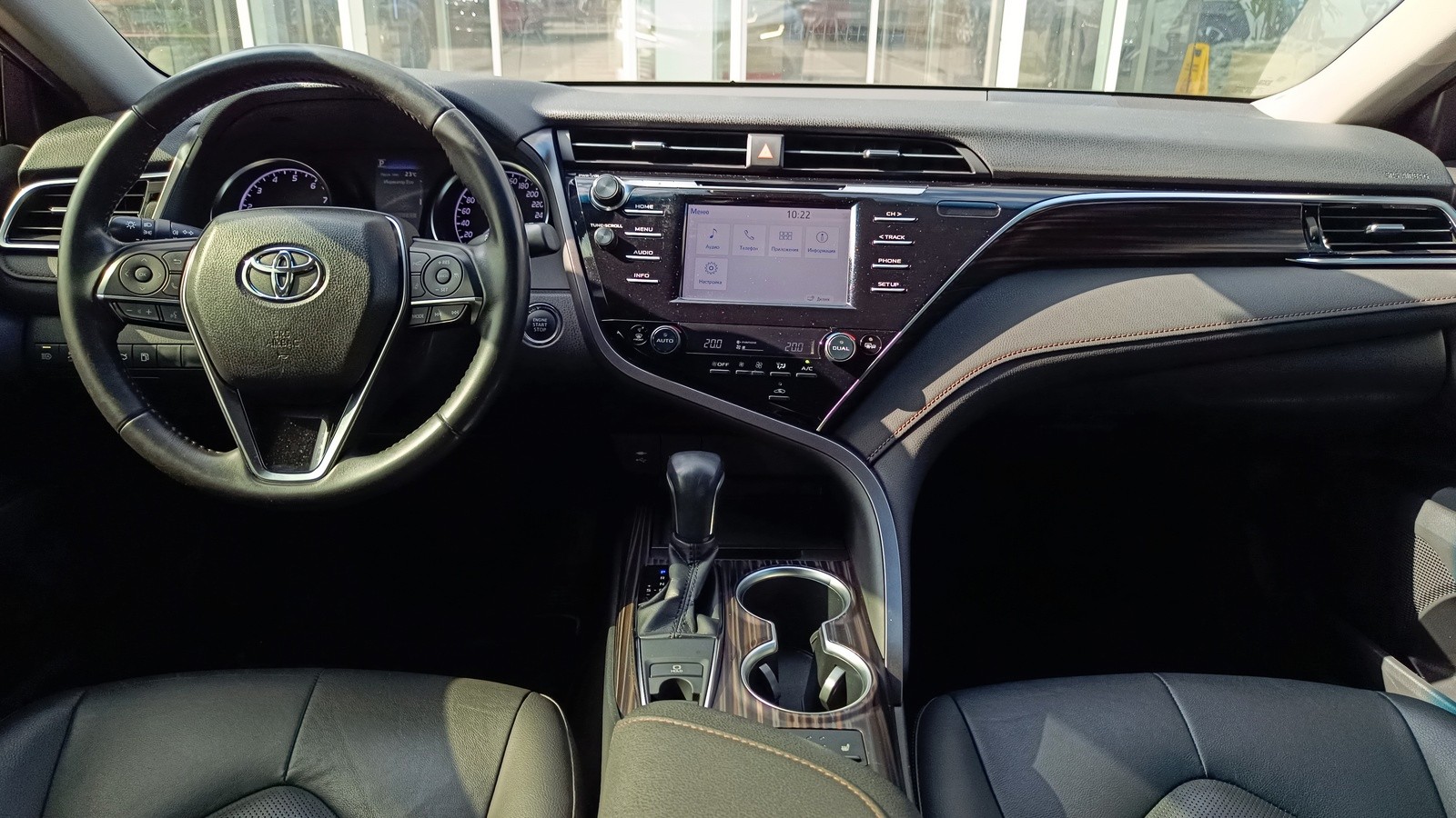Toyota CAMRY 2018 року, Седан, Тойота Центр Київ "ВіДі Автострада", м.Київ | Фото № 8 Toyota CAMRY 2018 року з пробігом 235836 км, Седан, Тойота Центр Київ "ВіДі Автострада", м.Київ - 855000 ГРН | Фото № 8