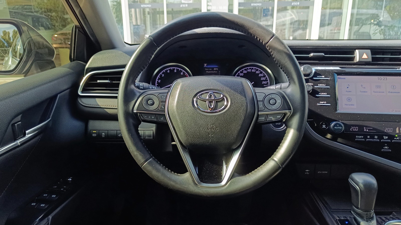 Toyota CAMRY 2018 року, Седан, Тойота Центр Київ "ВіДі Автострада", м.Київ | Фото № 9 Toyota CAMRY 2018 року з пробігом 235836 км, Седан, Тойота Центр Київ "ВіДі Автострада", м.Київ - 855000 ГРН | Фото № 9