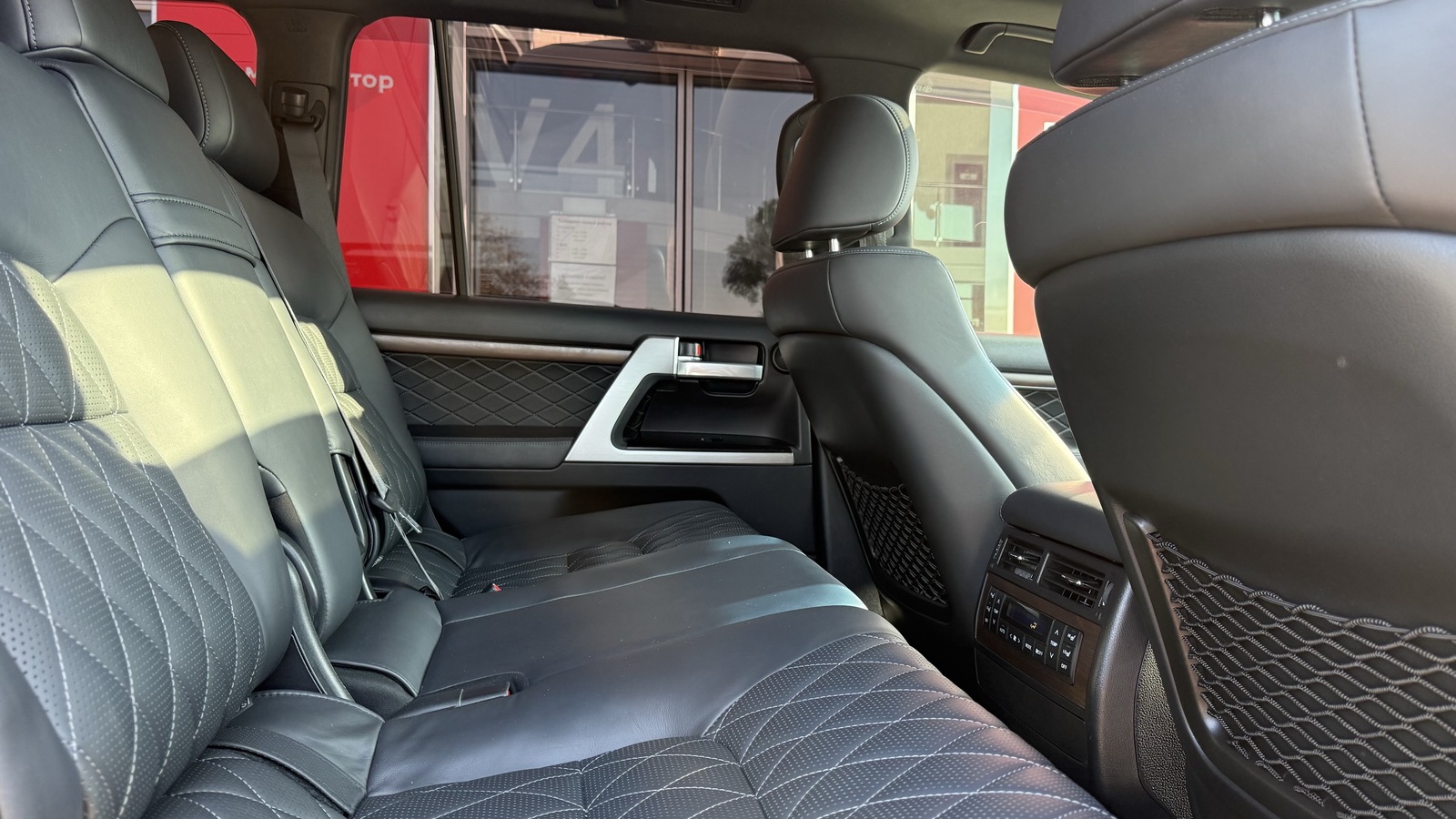 Toyota LAND CRUISER 2018 року, Універсал, Тойота Центр Вінниця "Преміум Мотор", м.Вінниця | Фото № 7 Toyota LAND CRUISER 2018 року з пробігом 81374 км, Універсал, Тойота Центр Вінниця "Преміум Мотор", м.Вінниця - 2670000 ГРН | Фото № 7