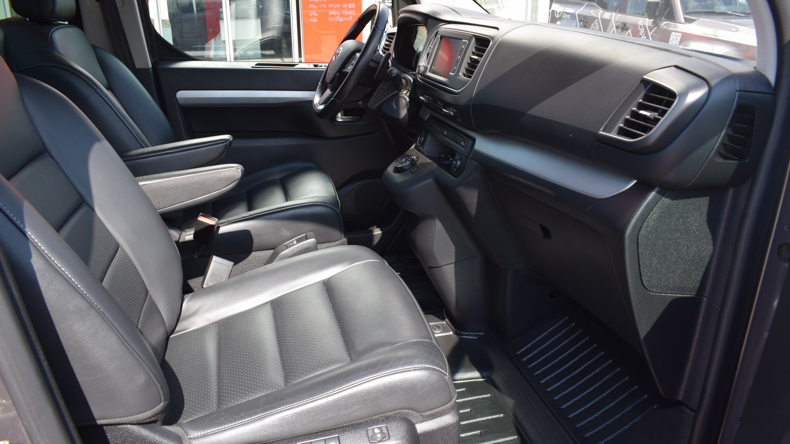 Toyota PROACE 2022 року, Мінівен, Тойота Центр Житомир "Стар - Кар", м.Житомир | Фото № 6 Toyota PROACE 2022 року з пробігом 56717 км, Мінівен, Тойота Центр Житомир "Стар - Кар", м.Житомир - 1827840 ГРН | Фото № 6