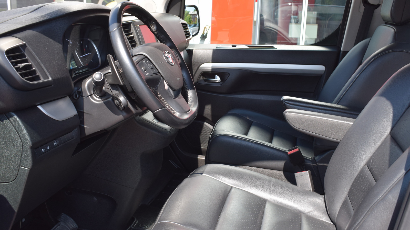 Toyota PROACE 2022 року, Мінівен, Тойота Центр Житомир "Стар - Кар", м.Житомир | Фото № 11 Toyota PROACE 2022 року з пробігом 56717 км, Мінівен, Тойота Центр Житомир "Стар - Кар", м.Житомир - 1827840 ГРН | Фото № 11