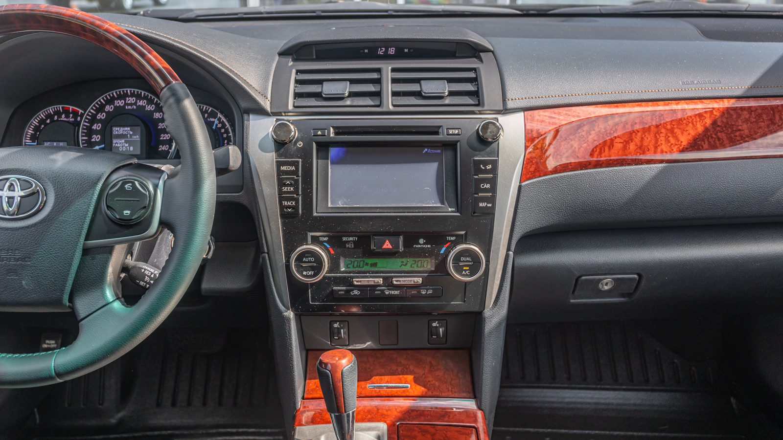 Toyota CAMRY 2014 року, Седан, Тойота Центр Дніпро "Алмаз Мотор" на Запорізькому шосе, м.Дніпро | Фото № 14 Toyota CAMRY 2014 року з пробігом 118116 км, Седан, Тойота Центр Дніпро "Алмаз Мотор" на Запорізькому шосе, м.Дніпро - 675000 ГРН | Фото № 14