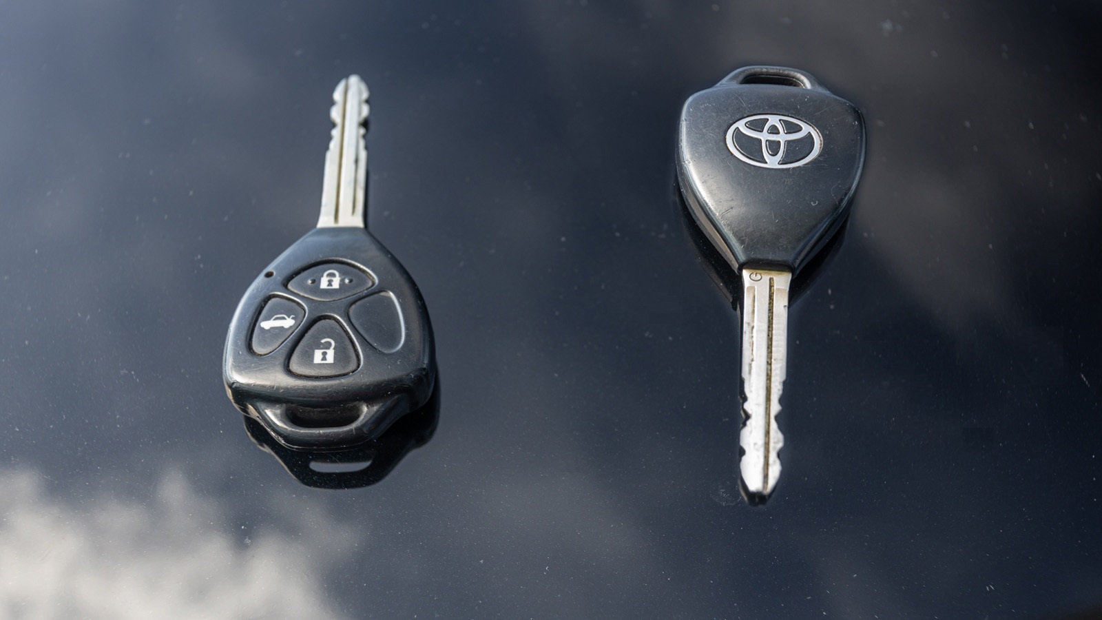 Toyota CAMRY 2014 року, Седан, Тойота Центр Дніпро "Алмаз Мотор" на Запорізькому шосе, м.Дніпро | Фото № 30 Toyota CAMRY 2014 року з пробігом 118116 км, Седан, Тойота Центр Дніпро "Алмаз Мотор" на Запорізькому шосе, м.Дніпро - 675000 ГРН | Фото № 30