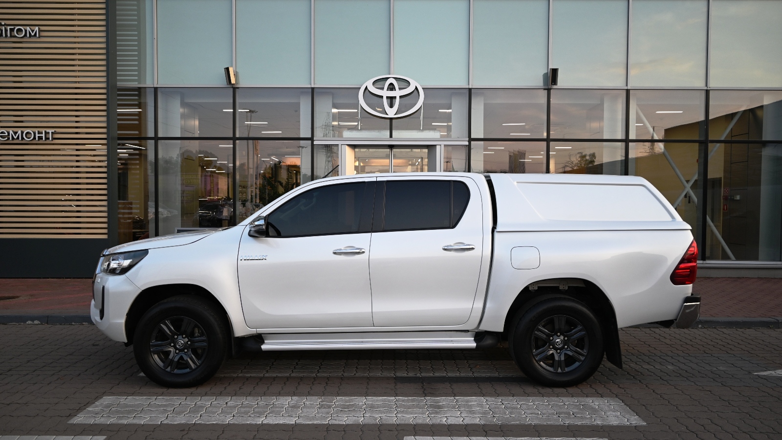 Toyota HILUX 2023 року, Пікап, Тойота Центр Київ "Сіті Плаза", м.Київ | Фото № 3 Toyota HILUX 2023 року з пробігом 140603 км, Пікап, Тойота Центр Київ "Сіті Плаза", м.Київ - 1787520 ГРН | Фото № 3