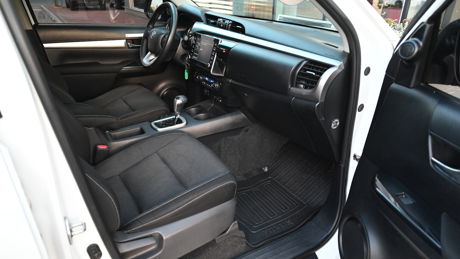 Toyota HILUX 2023 року, Пікап, Тойота Центр Київ "Сіті Плаза", м.Київ | Фото № 6 Toyota HILUX 2023 року з пробігом 140603 км, Пікап, Тойота Центр Київ "Сіті Плаза", м.Київ - 1787520 ГРН | Фото № 6