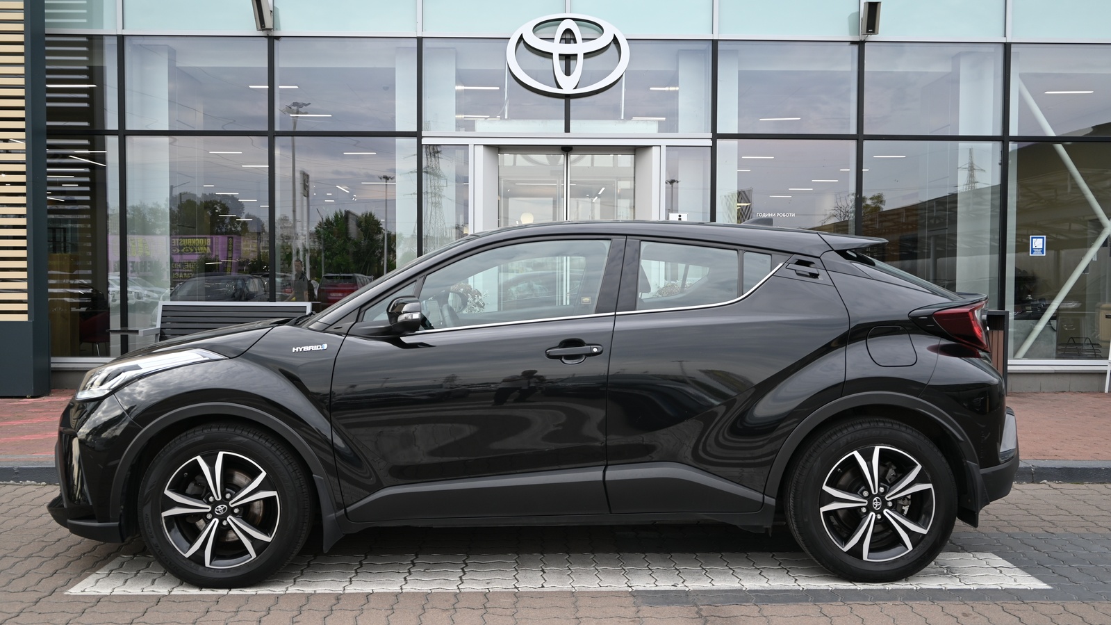 Toyota C-HR 2020 року, Універсал, Тойота Центр Київ "Сіті Плаза", м.Київ | Фото № 3 Toyota C-HR 2020 року з пробігом 61135 км, Універсал, Тойота Центр Київ "Сіті Плаза", м.Київ - 1052043 ГРН | Фото № 3