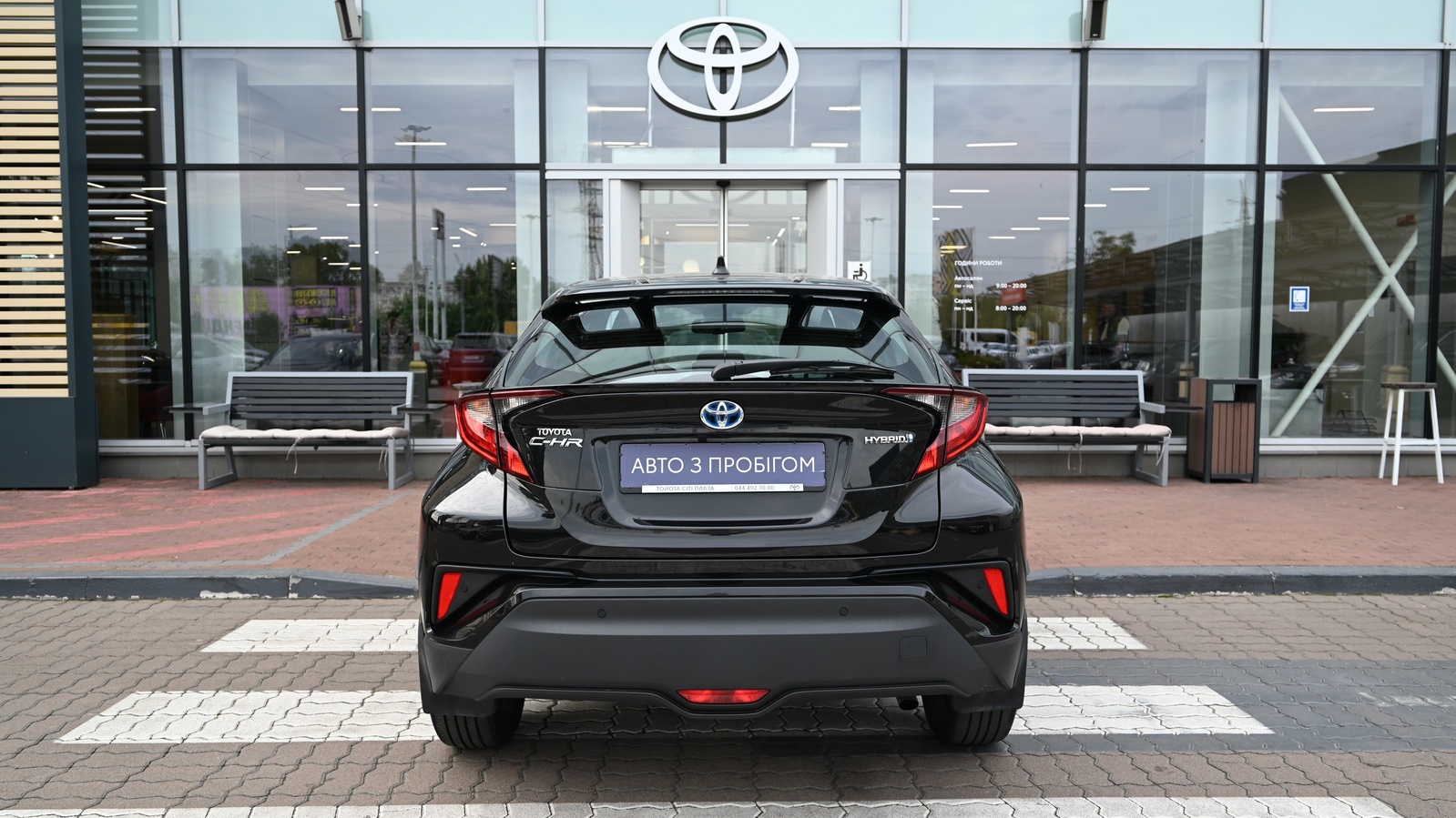 Toyota C-HR 2020 року, Універсал, Тойота Центр Київ "Сіті Плаза", м.Київ | Фото № 4 Toyota C-HR 2020 року з пробігом 61135 км, Універсал, Тойота Центр Київ "Сіті Плаза", м.Київ - 1052043 ГРН | Фото № 4