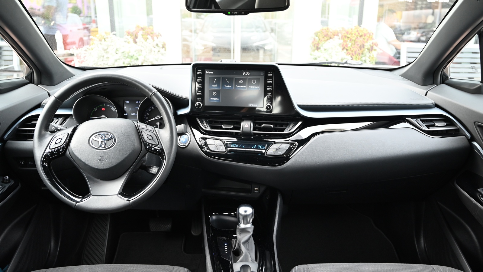 Toyota C-HR 2020 року, Універсал, Тойота Центр Київ "Сіті Плаза", м.Київ | Фото № 8 Toyota C-HR 2020 року з пробігом 61135 км, Універсал, Тойота Центр Київ "Сіті Плаза", м.Київ - 1052043 ГРН | Фото № 8
