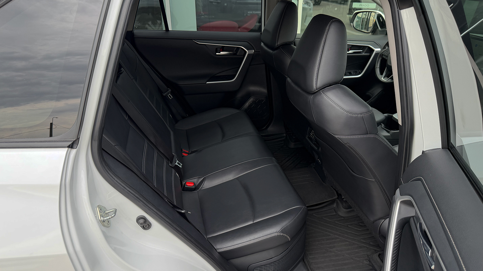 Toyota RAV4 2023 року, Універсал, Тойота Центр Рівне "Агат Авто", м.Рівне | Фото № 7 Toyota RAV4 2023 року з пробігом 37704 км, Універсал, Тойота Центр Рівне "Агат Авто", м.Рівне - 1743300 ГРН | Фото № 7