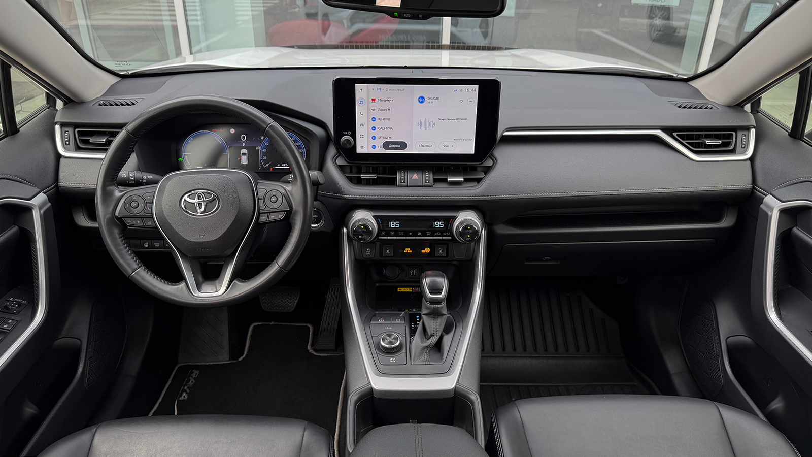 Toyota RAV4 2023 року, Універсал, Тойота Центр Рівне "Агат Авто", м.Рівне | Фото № 8 Toyota RAV4 2023 року з пробігом 37704 км, Універсал, Тойота Центр Рівне "Агат Авто", м.Рівне - 1743300 ГРН | Фото № 8