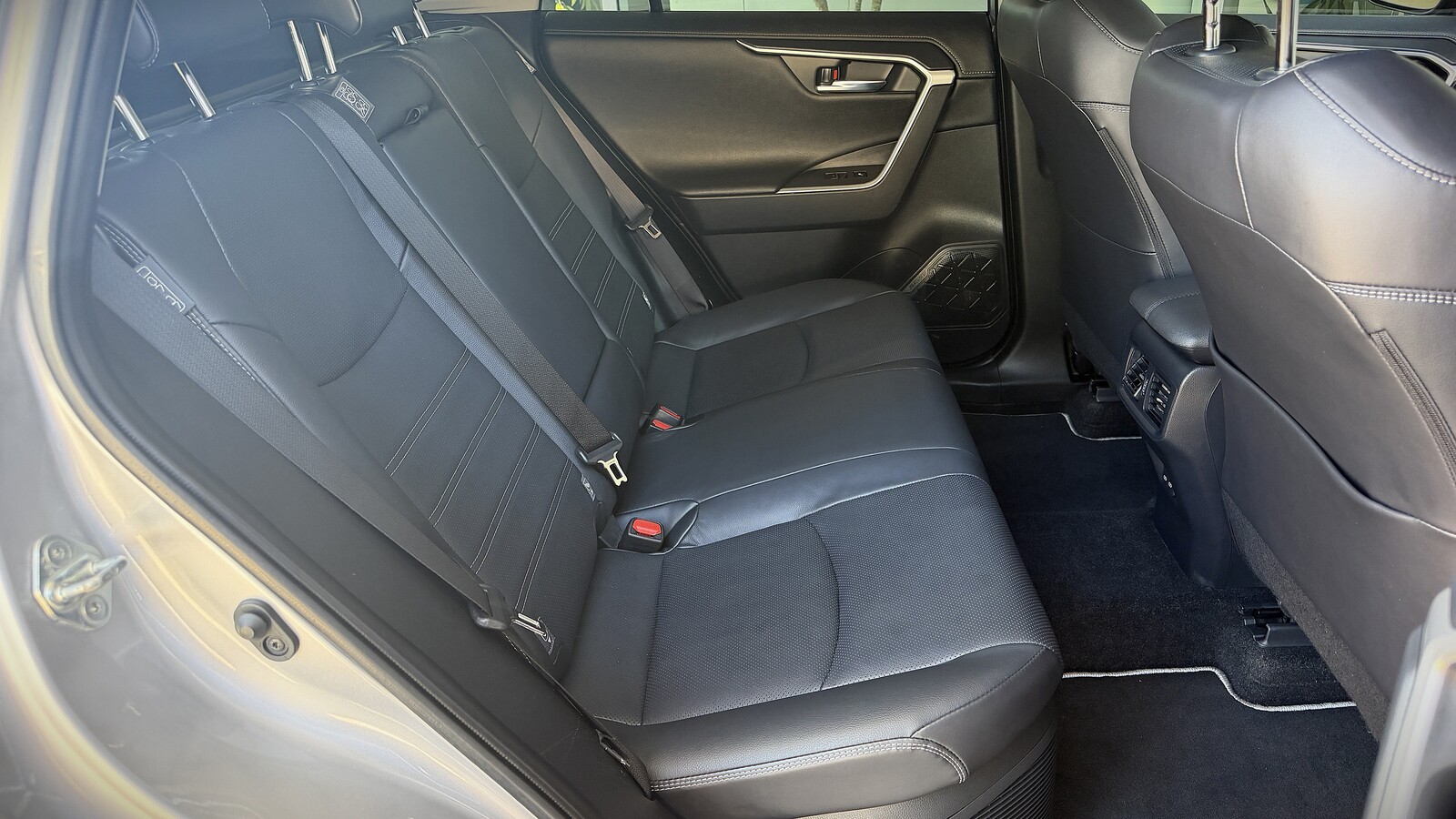 Toyota RAV4 2023 року з пробігом 45393 км, Універсал, Тойота Центр Кривий Ріг "Алмаз Сістем", м.Кривий Ріг - 1860000 ГРН | Фото № 7