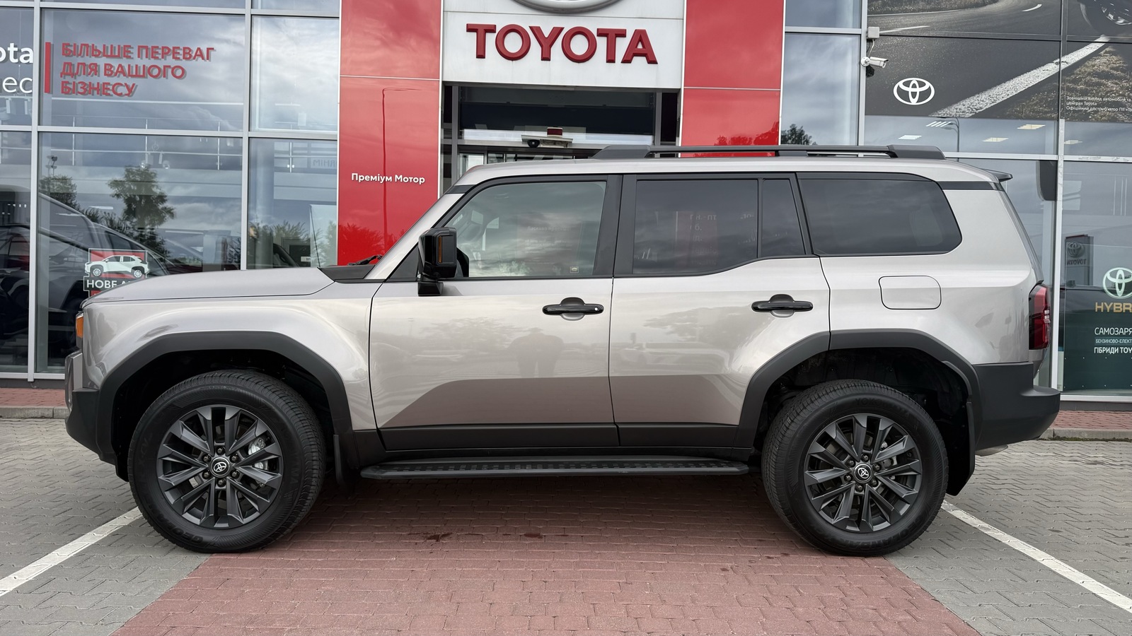 Toyota LAND CRUISER PRADO 2024 року, Універсал, Тойота Центр Вінниця "Преміум Мотор", м.Вінниця | Фото № 3 Toyota LAND CRUISER PRADO 2024 року з пробігом 20300 км, Універсал, Тойота Центр Вінниця "Преміум Мотор", м.Вінниця - 2850000 ГРН | Фото № 3