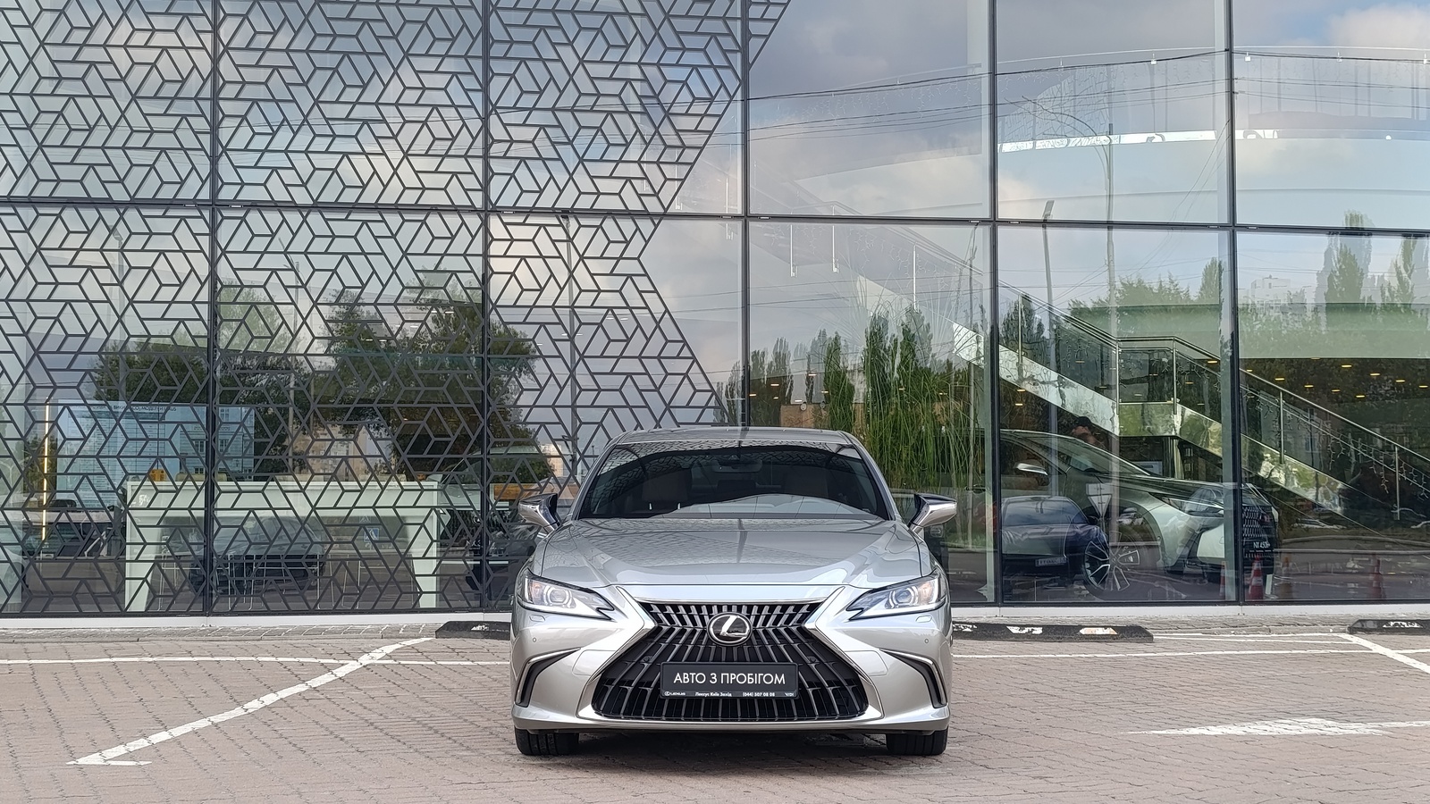Lexus ES 2024 року, Седан, Лексус Київ Захід, м.Київ | Фото № 5 Lexus ES 2024 року з пробігом 2970 км, Седан, Лексус Київ Захід, м.Київ - 2450000 ГРН | Фото № 5