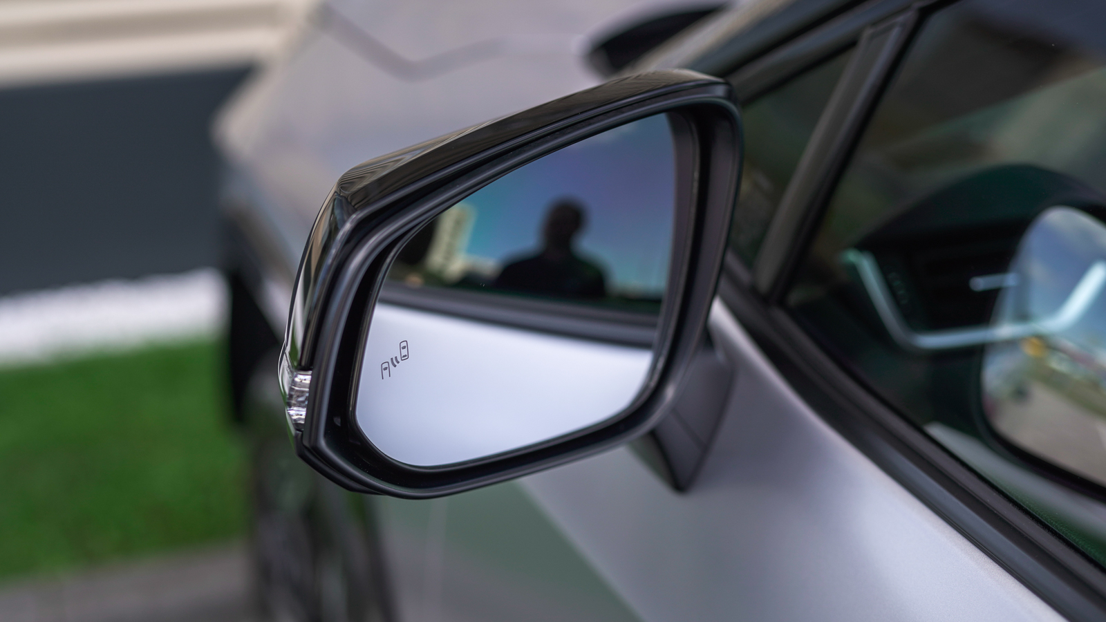 Toyota RAV4 Plug-In 2024 року з пробігом 21040 км, Універсал, Тойота Центр Львів "Діамант", м.Львів - 2638350 ГРН | Фото № 21