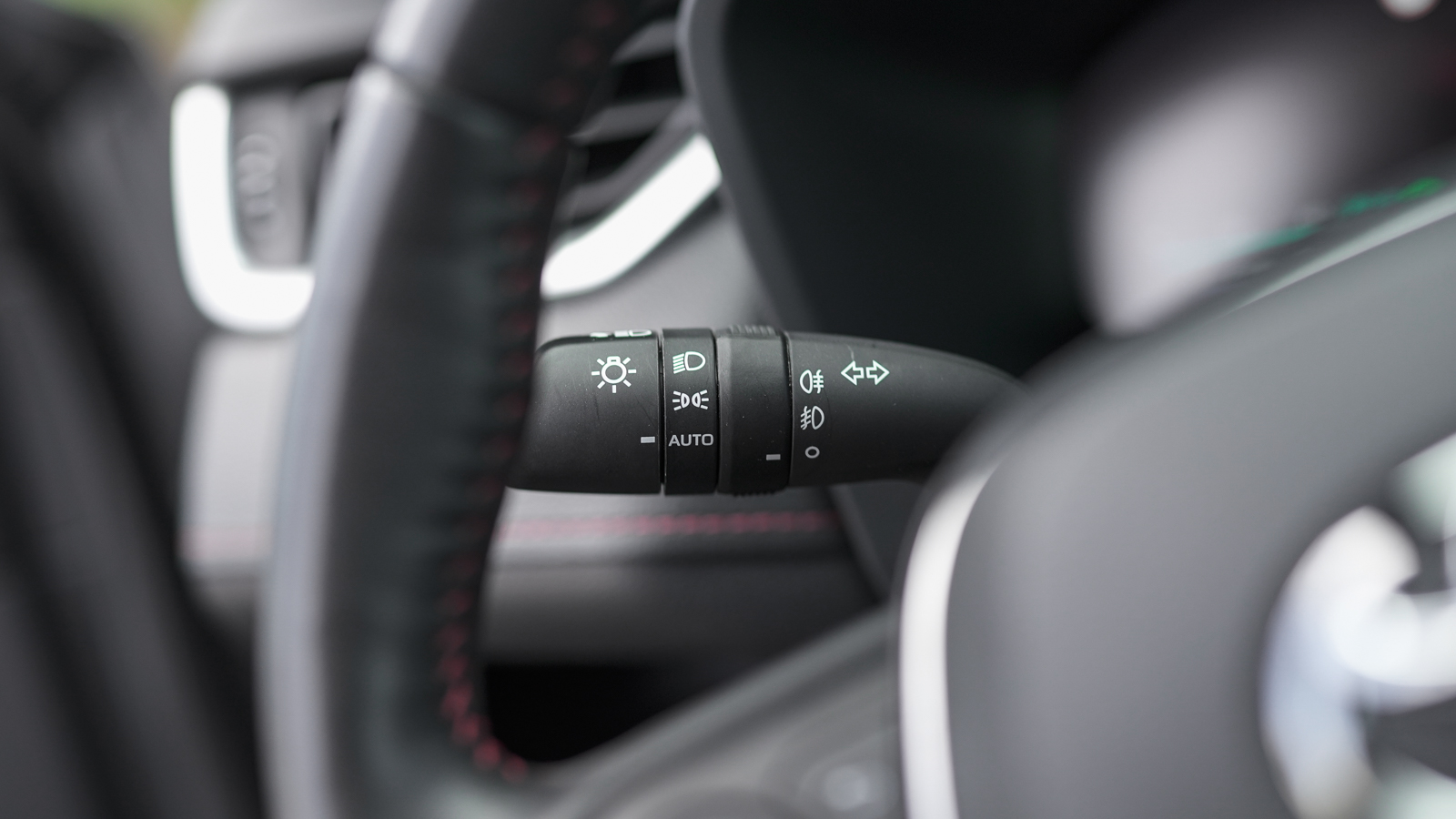 Toyota RAV4 Plug-In 2024 року з пробігом 21040 км, Універсал, Тойота Центр Львів "Діамант", м.Львів - 2638350 ГРН | Фото № 32