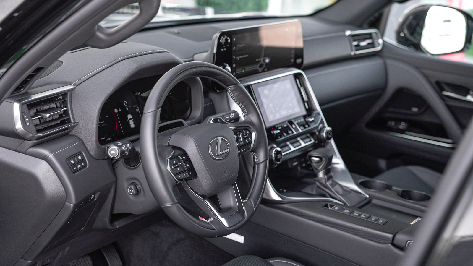 Lexus LX 2025 року, Універсал, Тойота Центр Львів "Діамант", м.Львів | Фото № 18 Lexus LX 2025 року з пробігом 12769 км, Універсал, Тойота Центр Львів "Діамант", м.Львів - 5772800 ГРН | Фото № 18