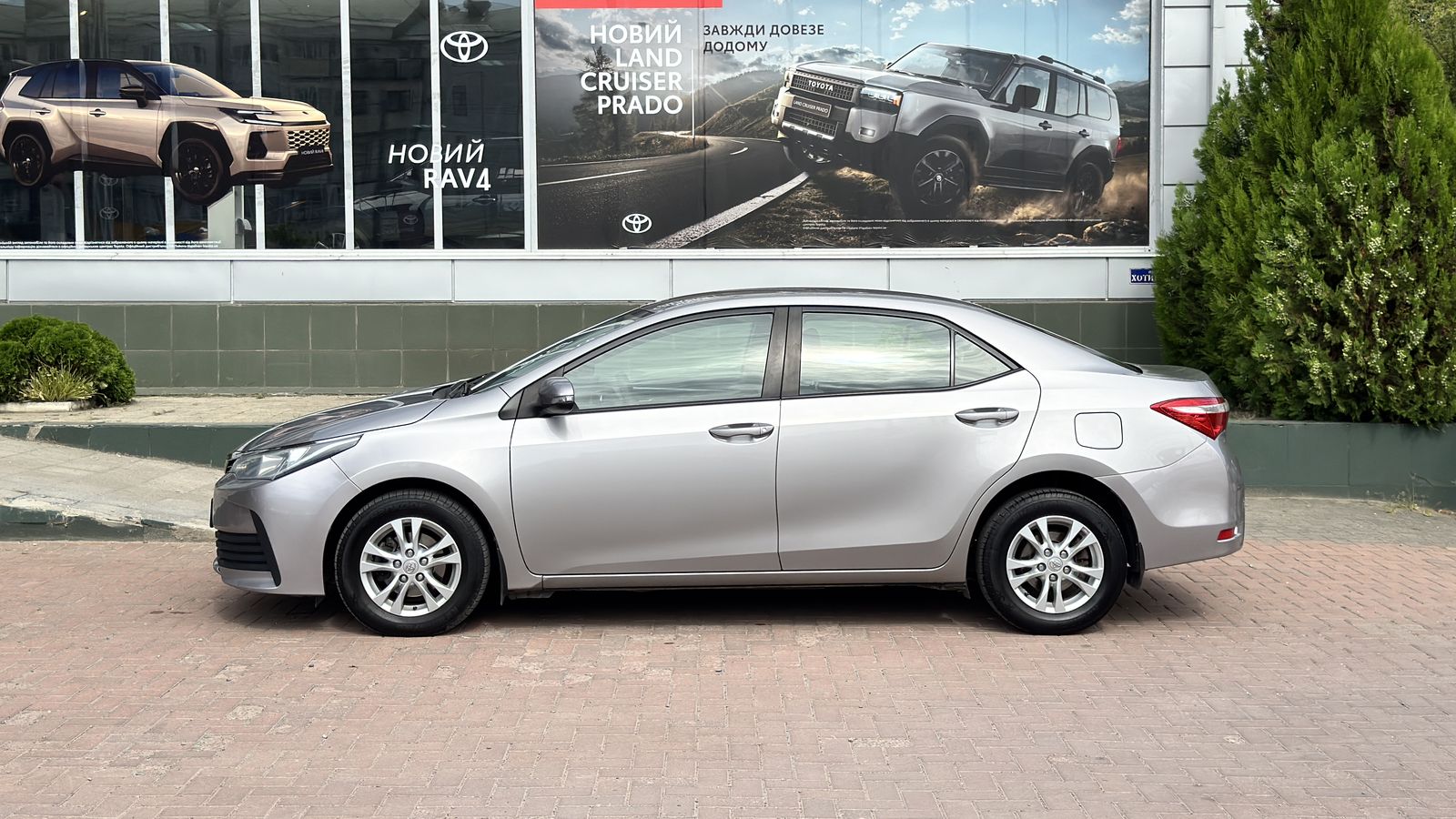 Toyota COROLLA 2018 року, Седан, Тойота Центр Чернівці "Олімп-Моторс", м.Чернівці | Фото № 3 Toyota COROLLA 2018 року з пробігом 140574 км, Седан, Тойота Центр Чернівці "Олімп-Моторс", м.Чернівці - 560000 ГРН | Фото № 3